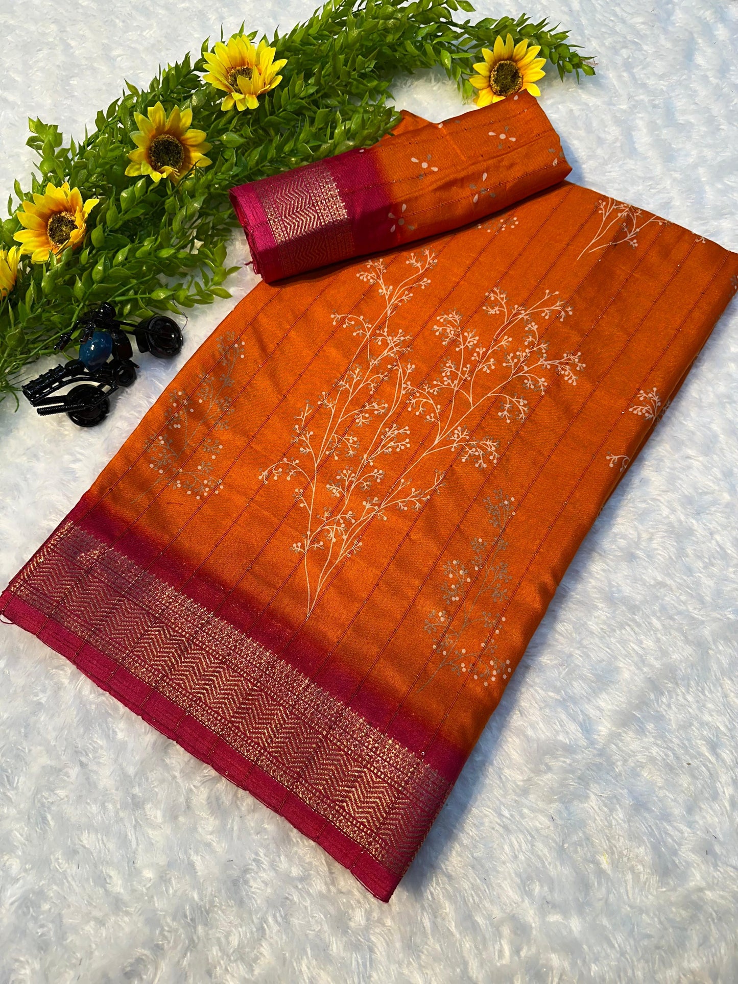 Kayatri New Beautiful DOLA SILK sikvach saree with all over FLOWERS design