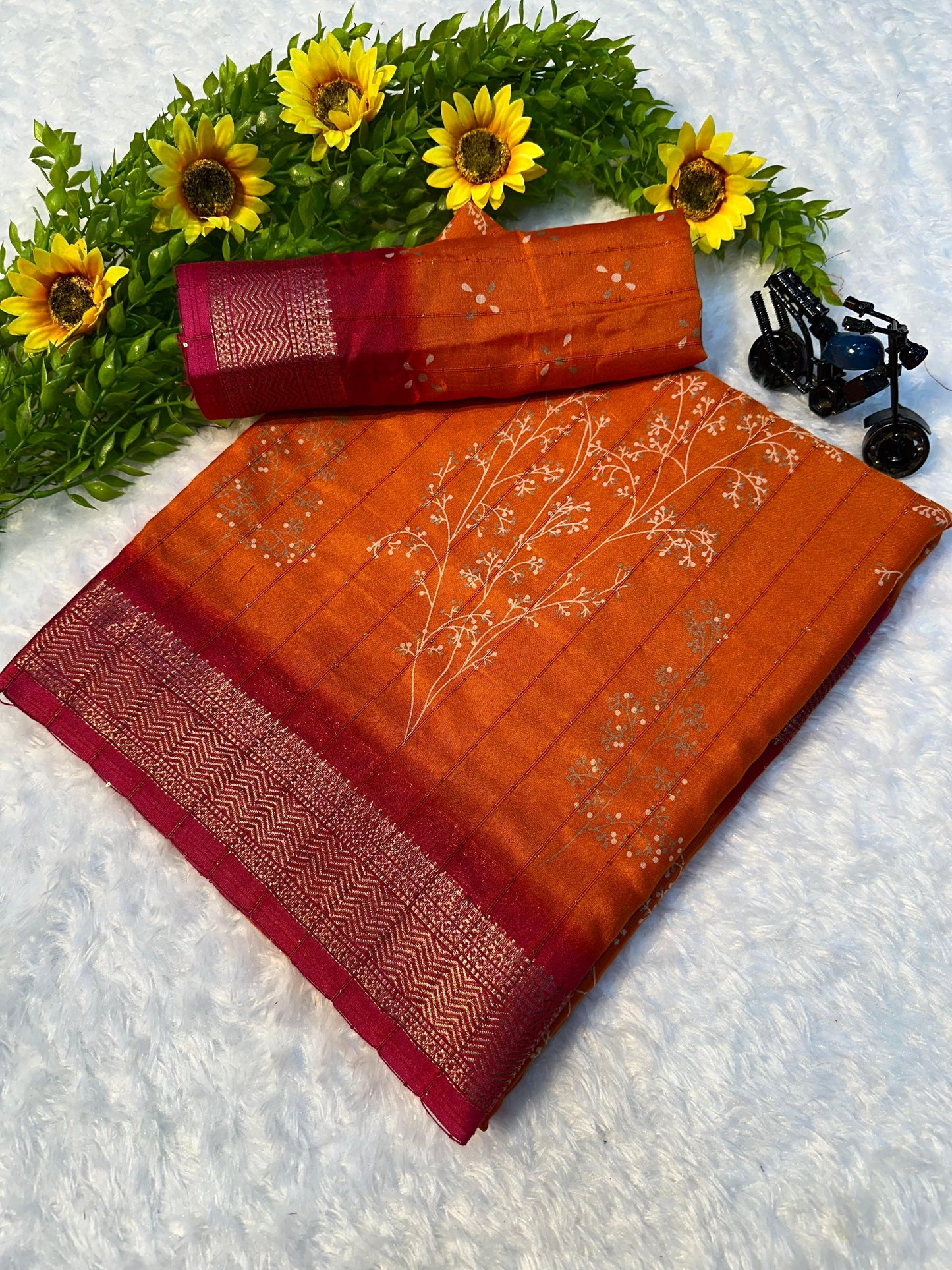 Kayatri New Beautiful DOLA SILK sikvach saree with all over FLOWERS design