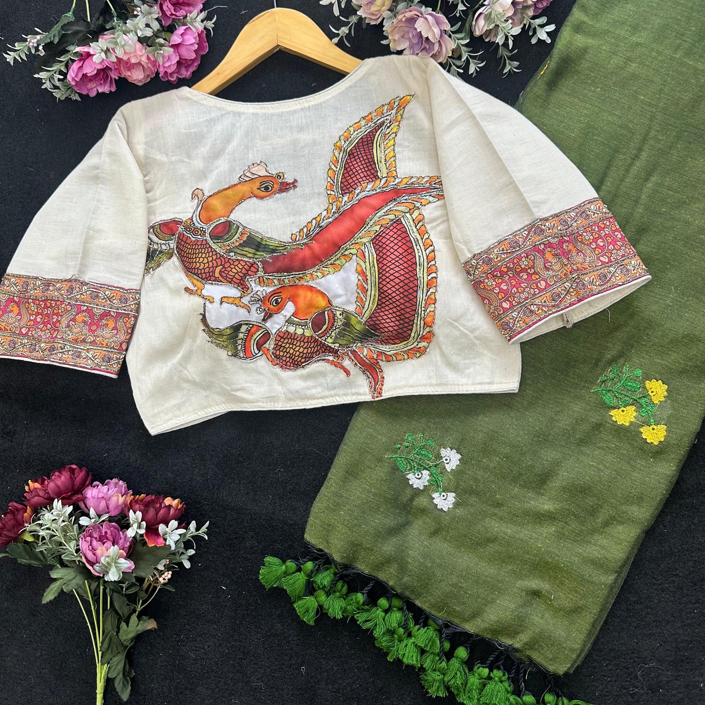Kayatri New Presenting a Khadi Cotton Saree With Heavy Flower Embrodiary and Beautiful