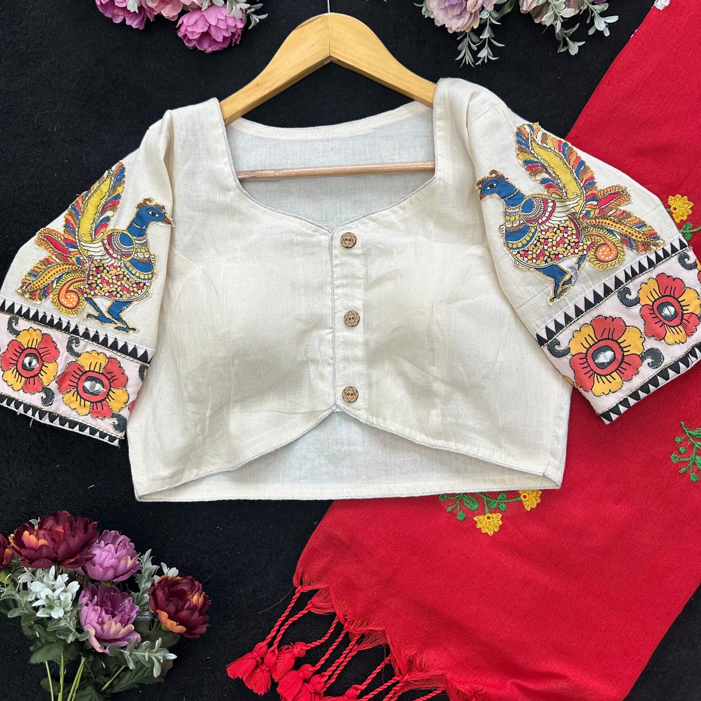 Kayatri New Presenting a Khadi Cotton Saree With Heavy Flower Embrodiary and Beautiful