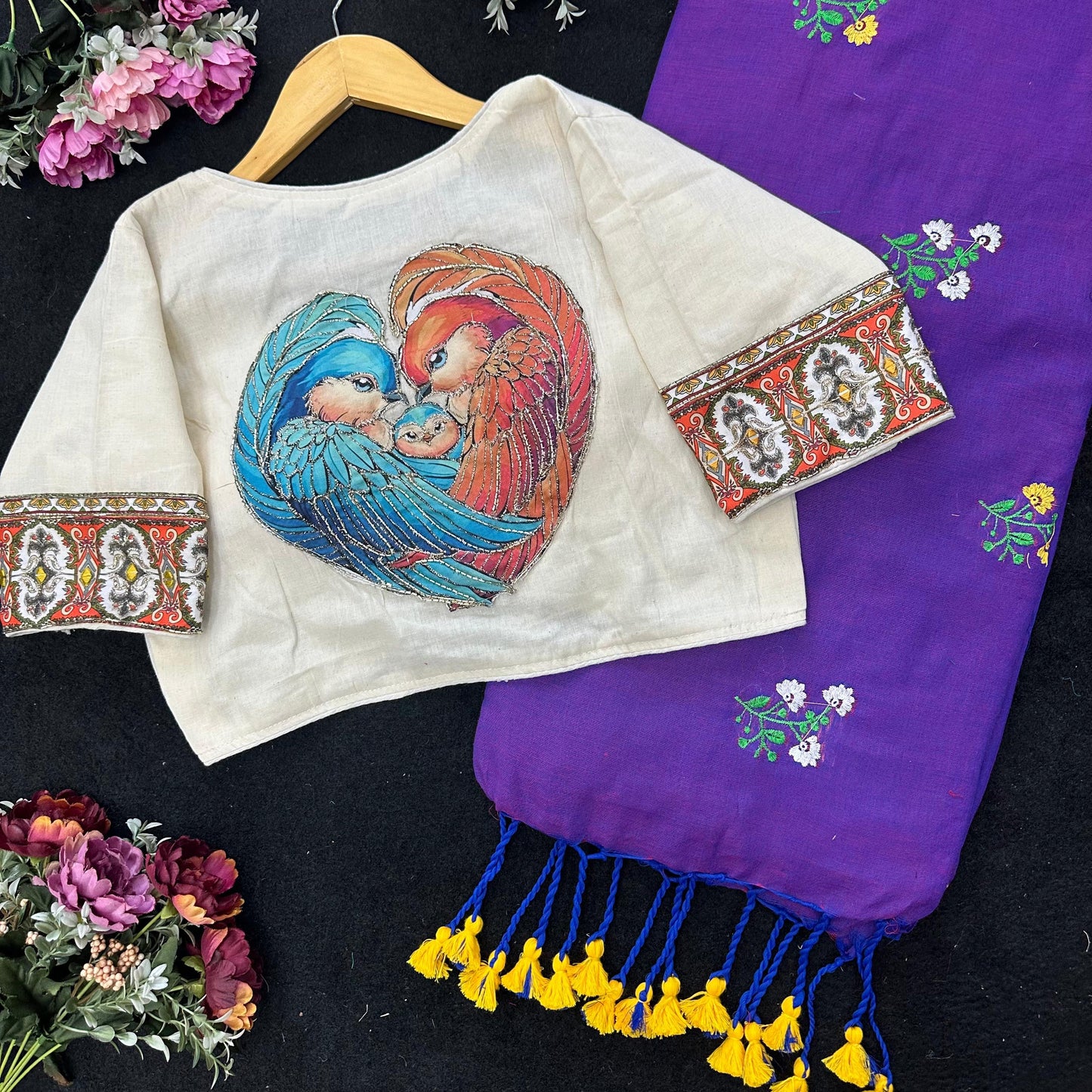 Kayatri New Presenting a Khadi Cotton Saree With Heavy Flower Embrodiary and Beautiful