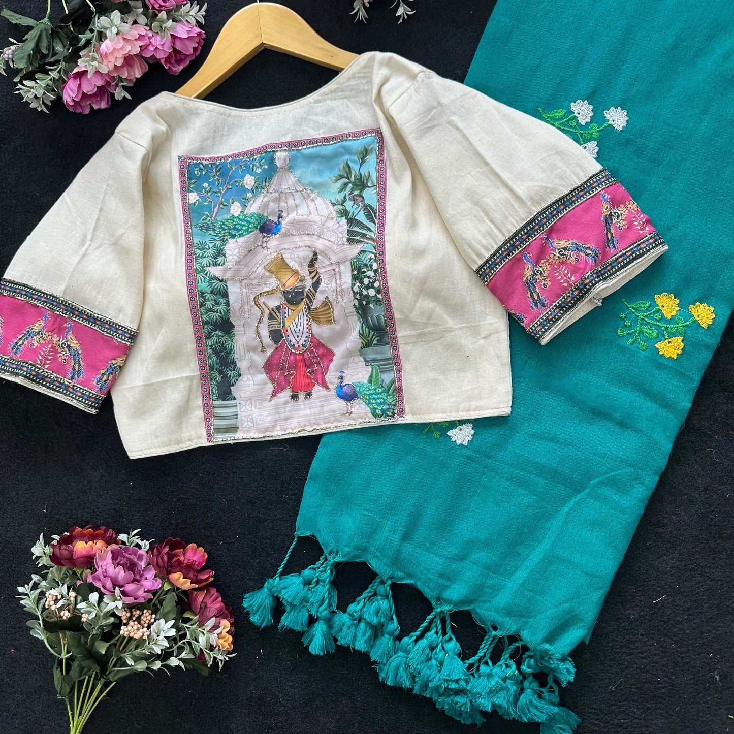 Kayatri New Presenting a Khadi Cotton Saree With Heavy Flower Embrodiary and Beautiful