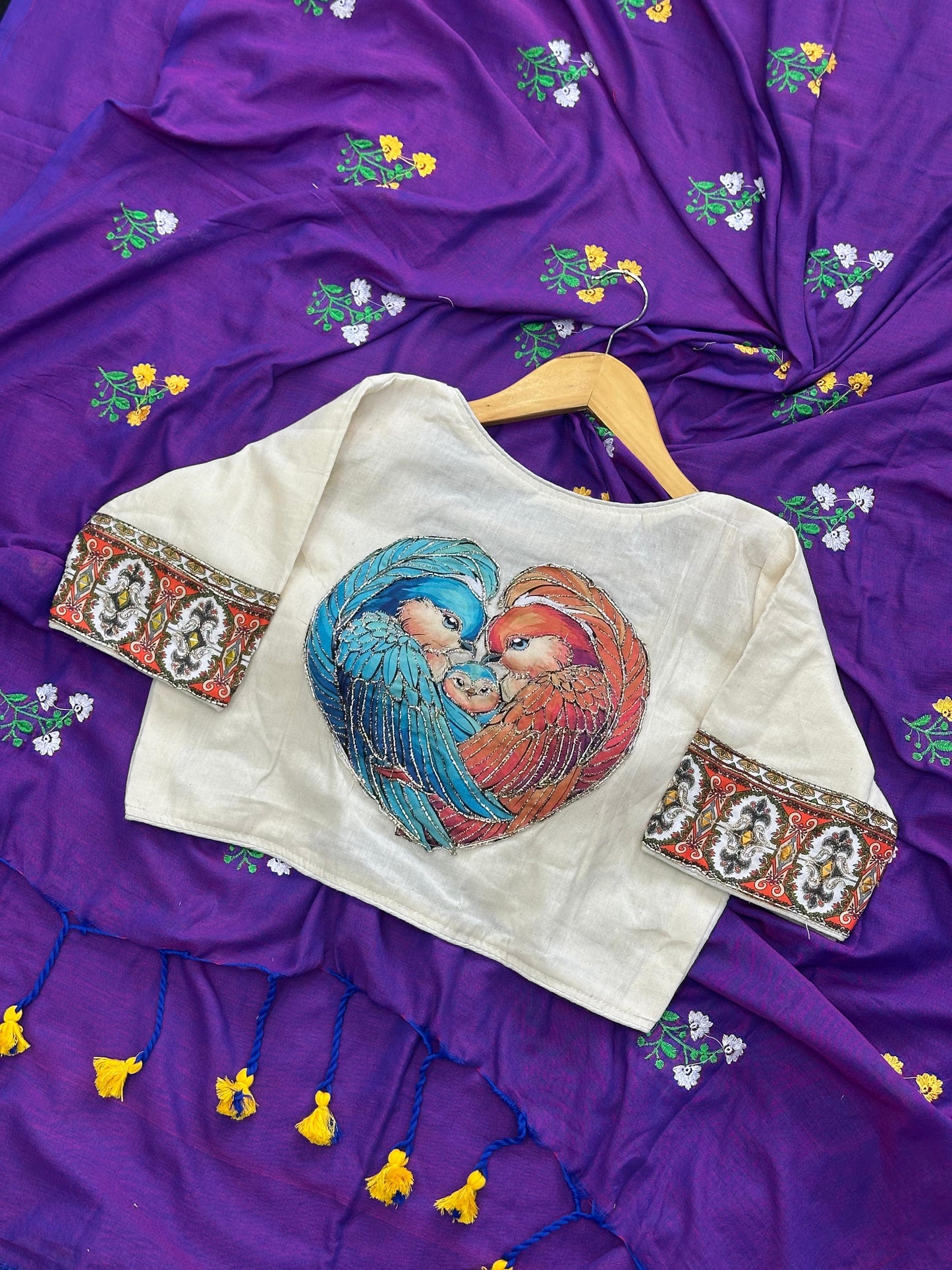 Kayatri New Presenting a Khadi Cotton Saree With Heavy Flower Embrodiary and Beautiful