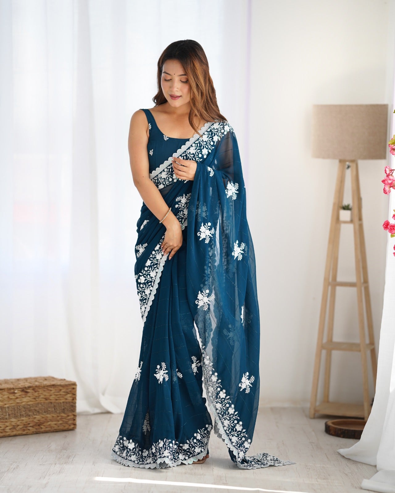 Kayatri New Presenting you most beautiful seqwance saree