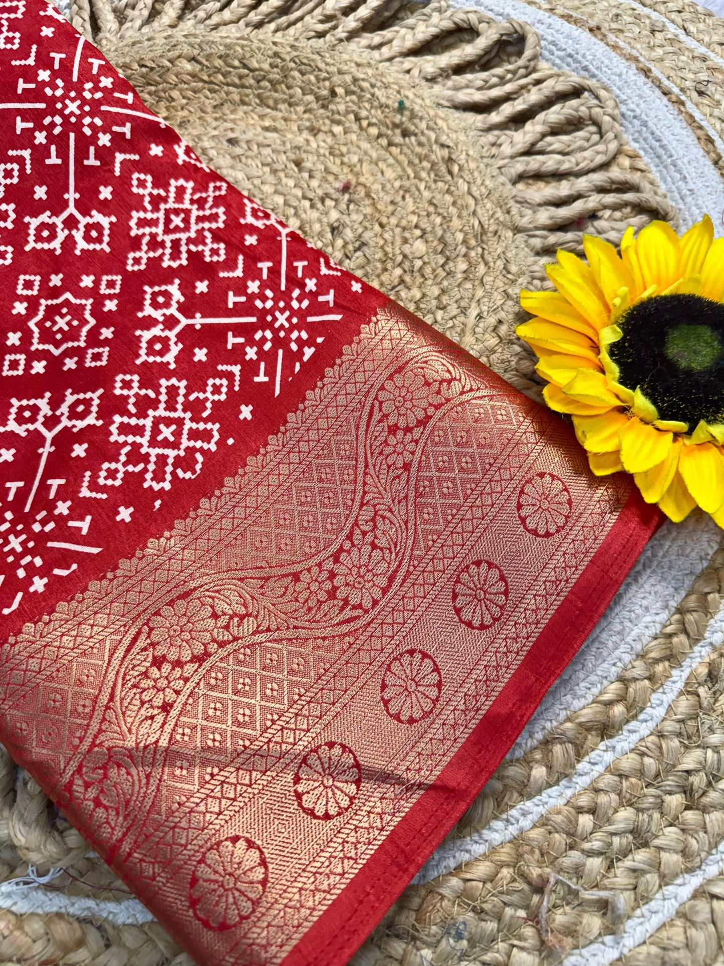 Kayatri New Uniform special Grup saree single colr heet colr Bandhej saree
