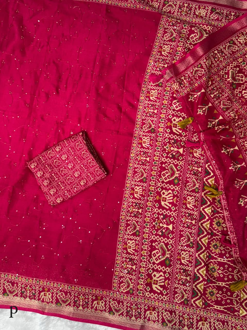 Kayatri New Premium Mul Cotton Saree with Ajrakh Prints & Stylish Border