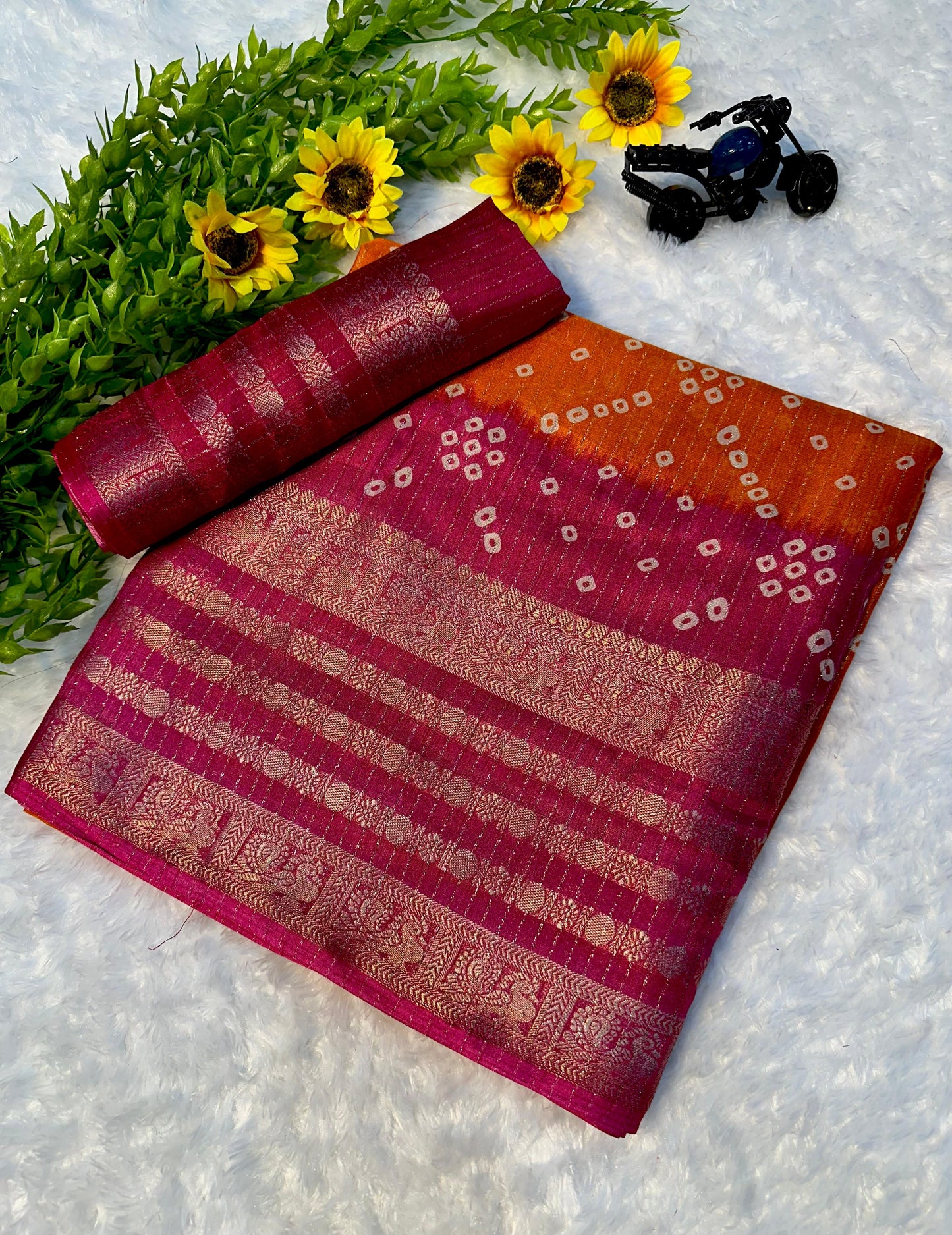 Kayatri New Soft Dola Silk Saree with Bandhani Pallu & Matching Bandhani Blouse