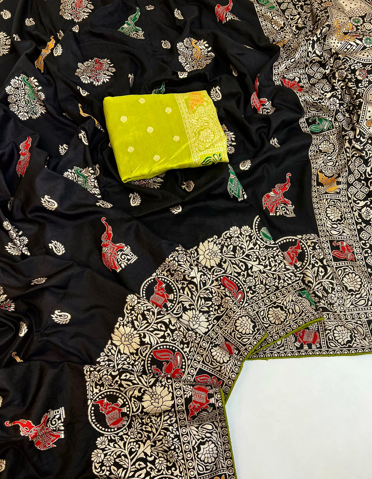 Kayatri New Pure Banarasi Dola Silk Saree with Jari Jacquard Weaving Rich Pallu