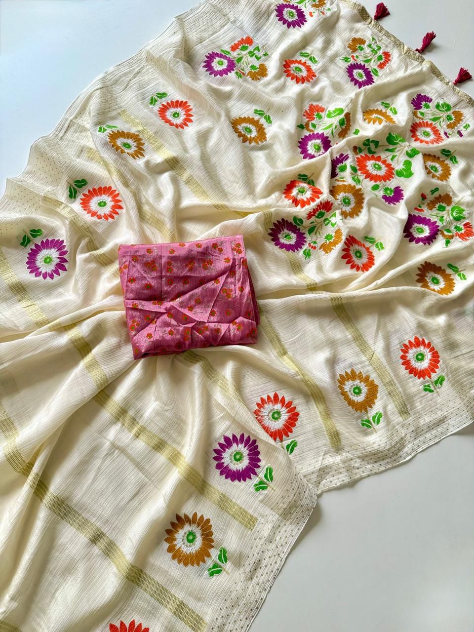 Kayatri New Trendy Soft Chinon Saree with Floral Table Print and Designer Blouse