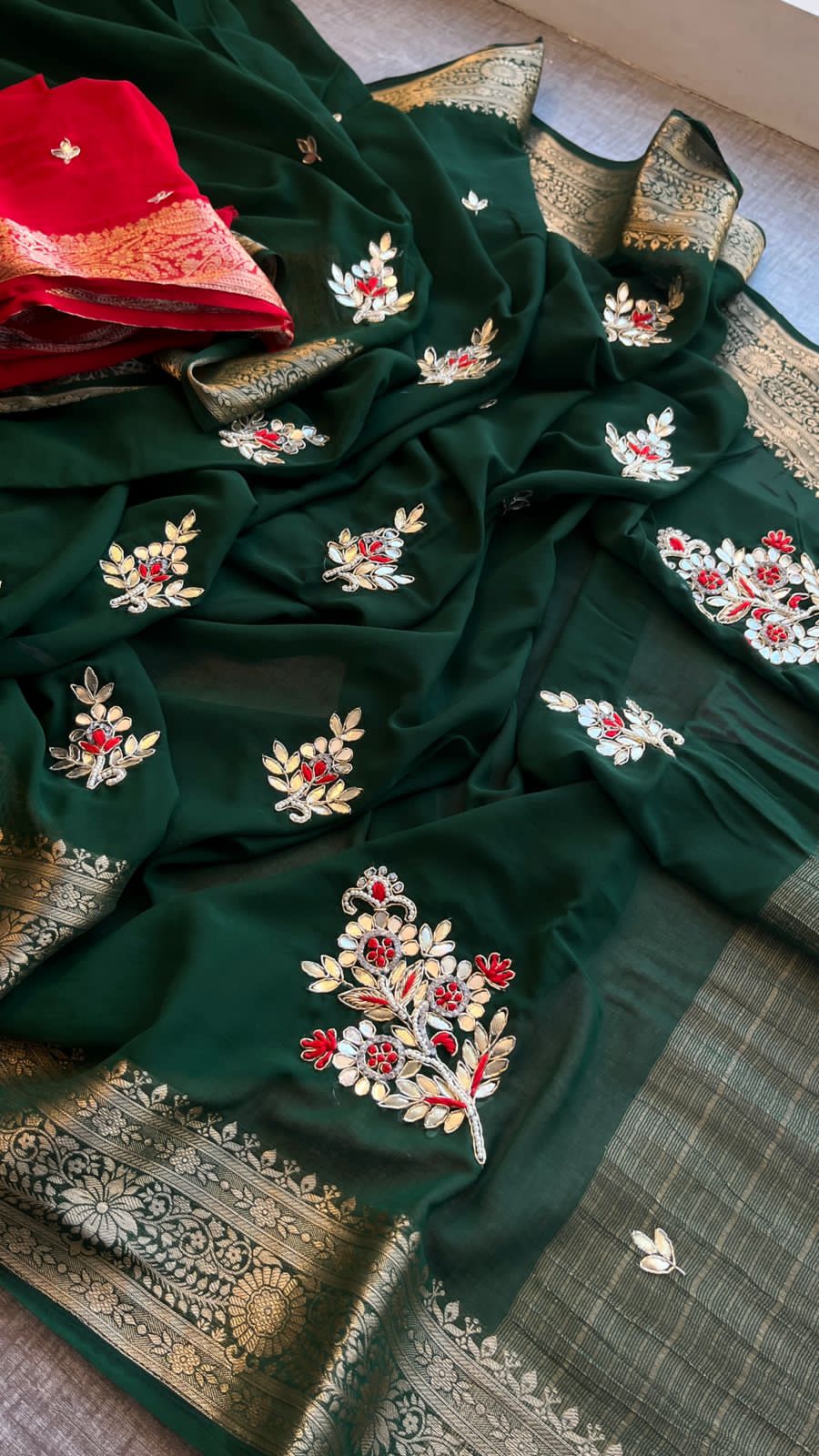 Kayatri New Georgette Hand Gotta Patti Work With Contrast Blouse Saree