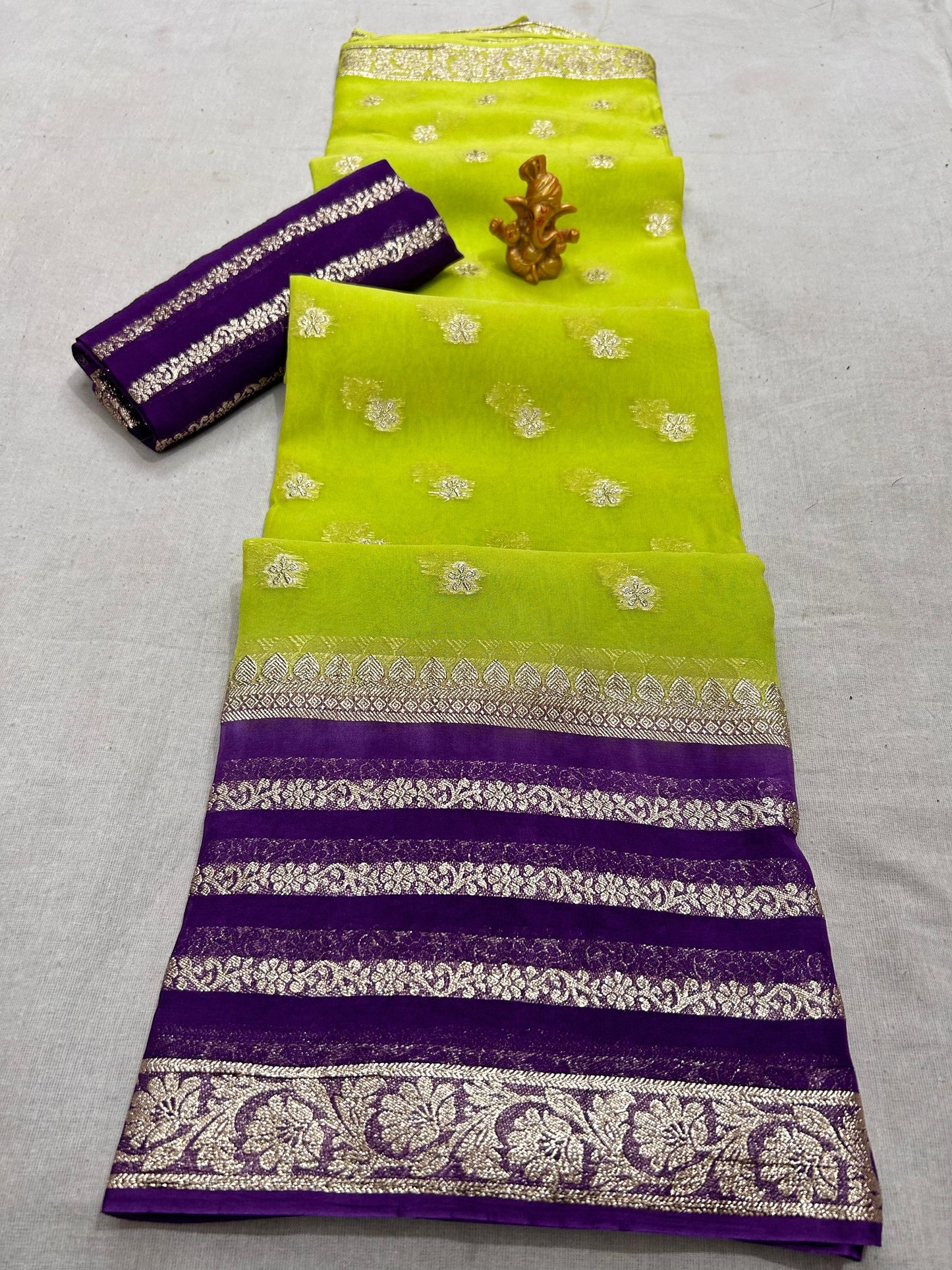 Kayatri Beautiful Jaipuri 2 Shadded Dai Saree
