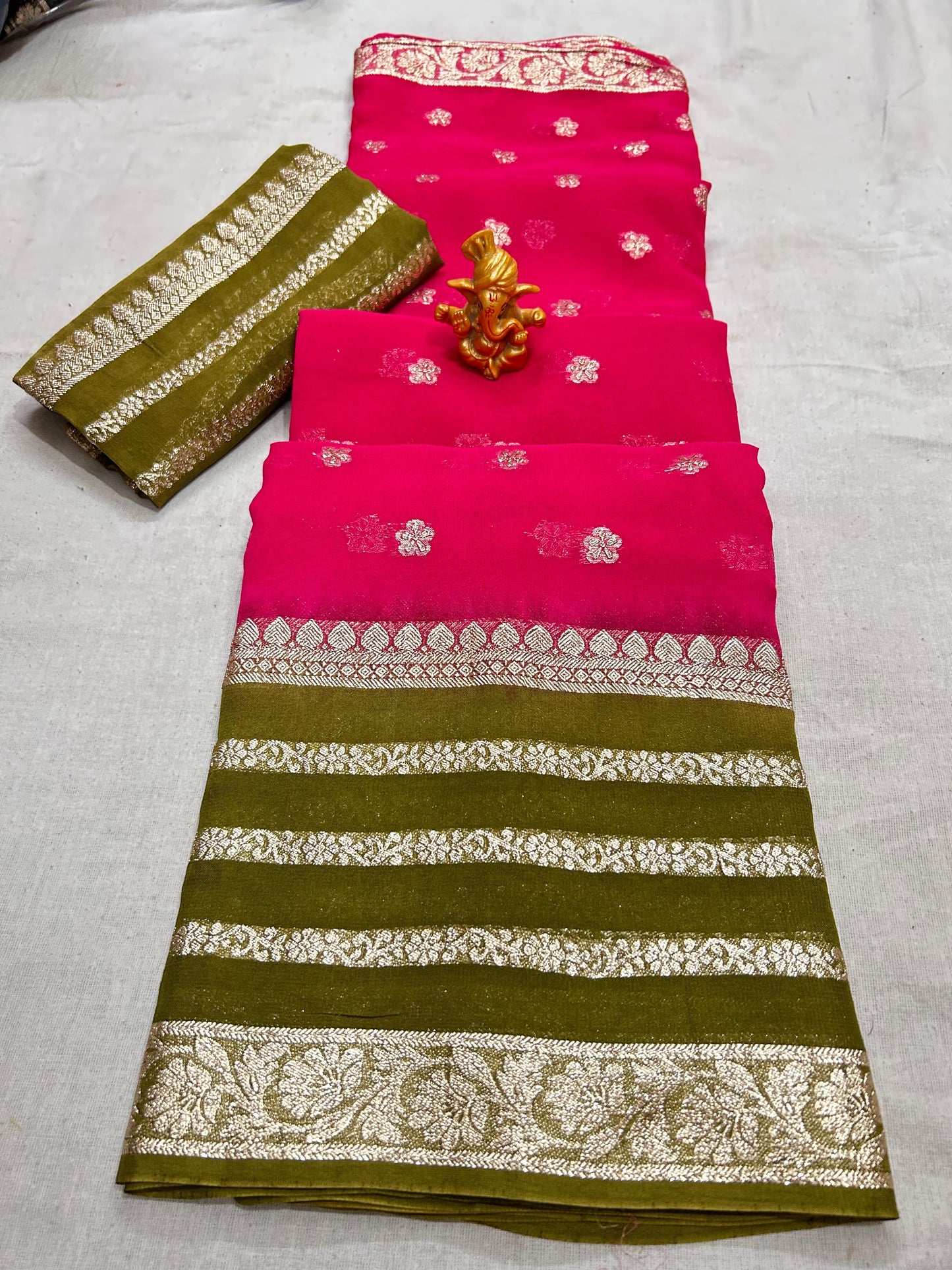 Kayatri Beautiful Jaipuri 2 Shadded Dai Saree