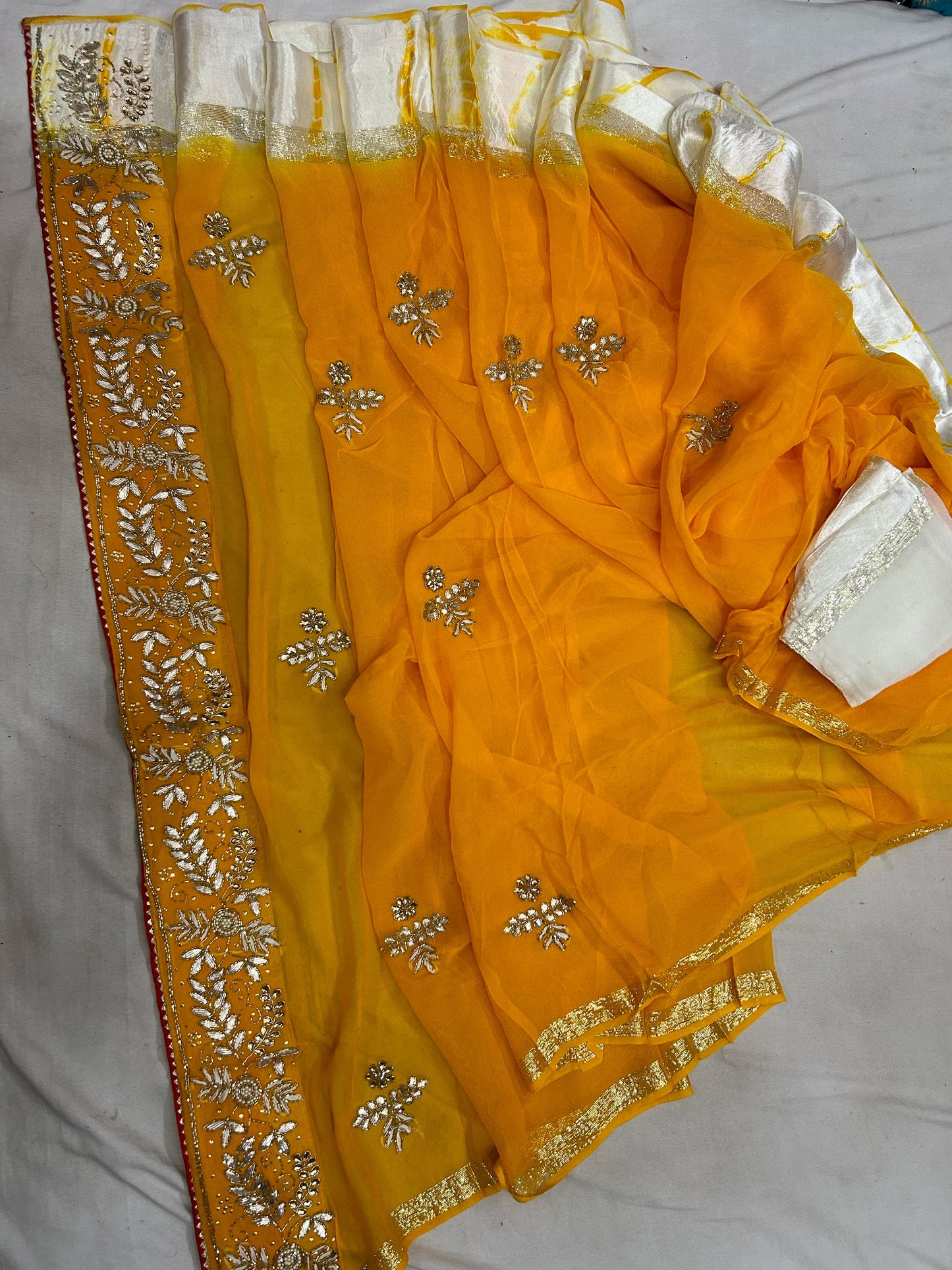 Kayatri Pure Georgette Sattin Sibori Shaded Handwork Saree