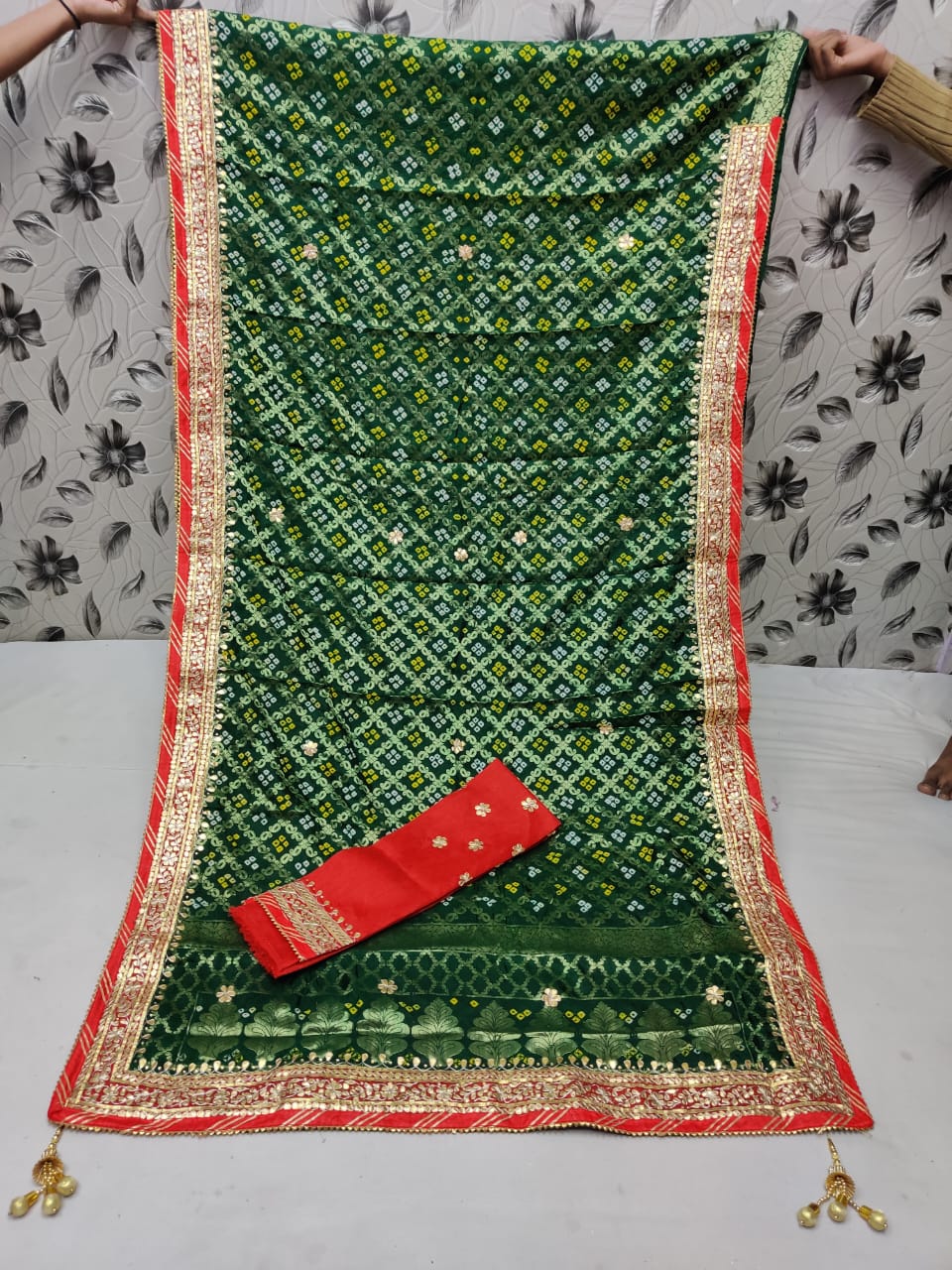 Kayatri Latest Ghatchola Bandhej Banarasi Silk Saree