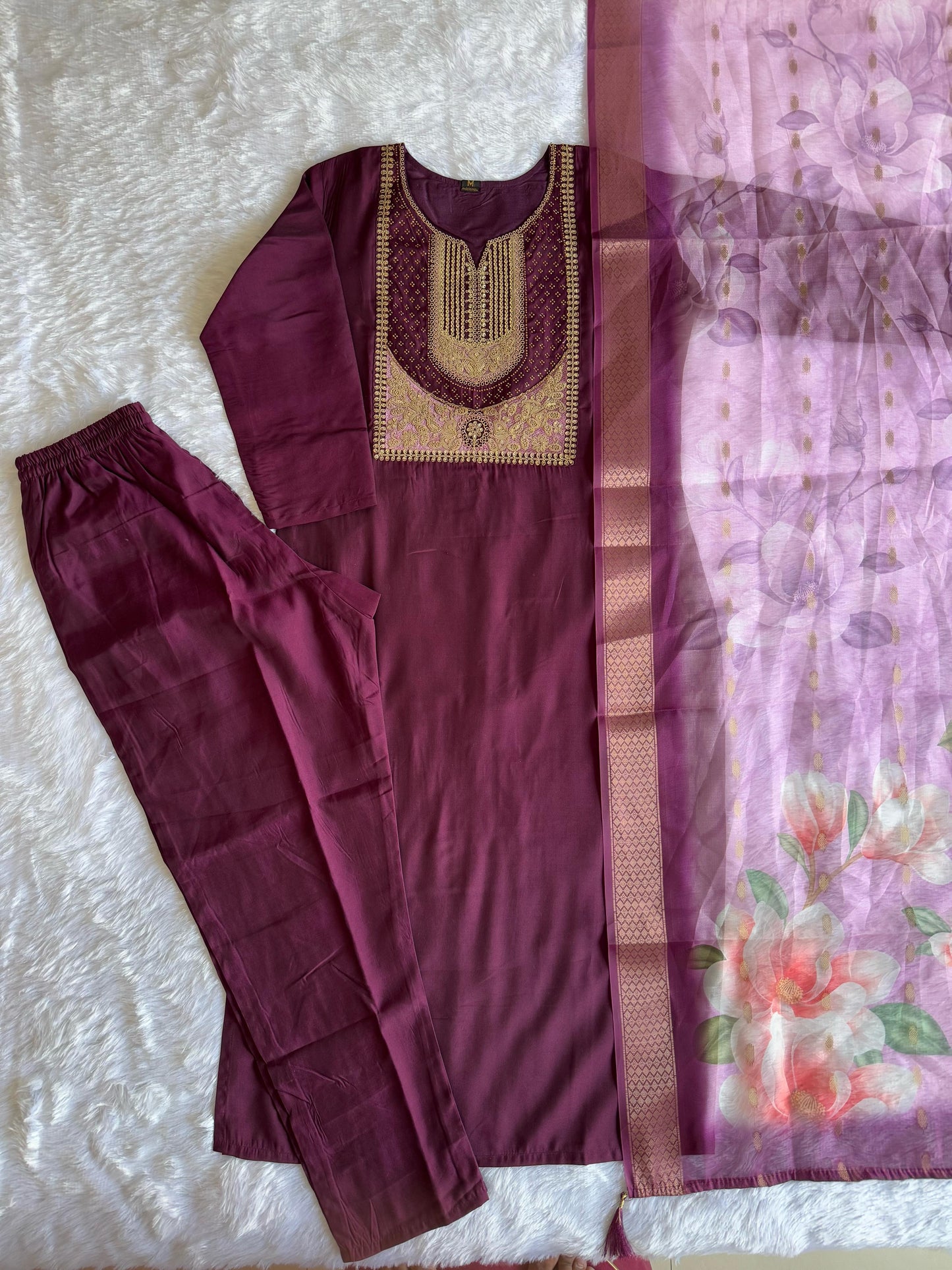 Kayatri New Launching Designers Suit