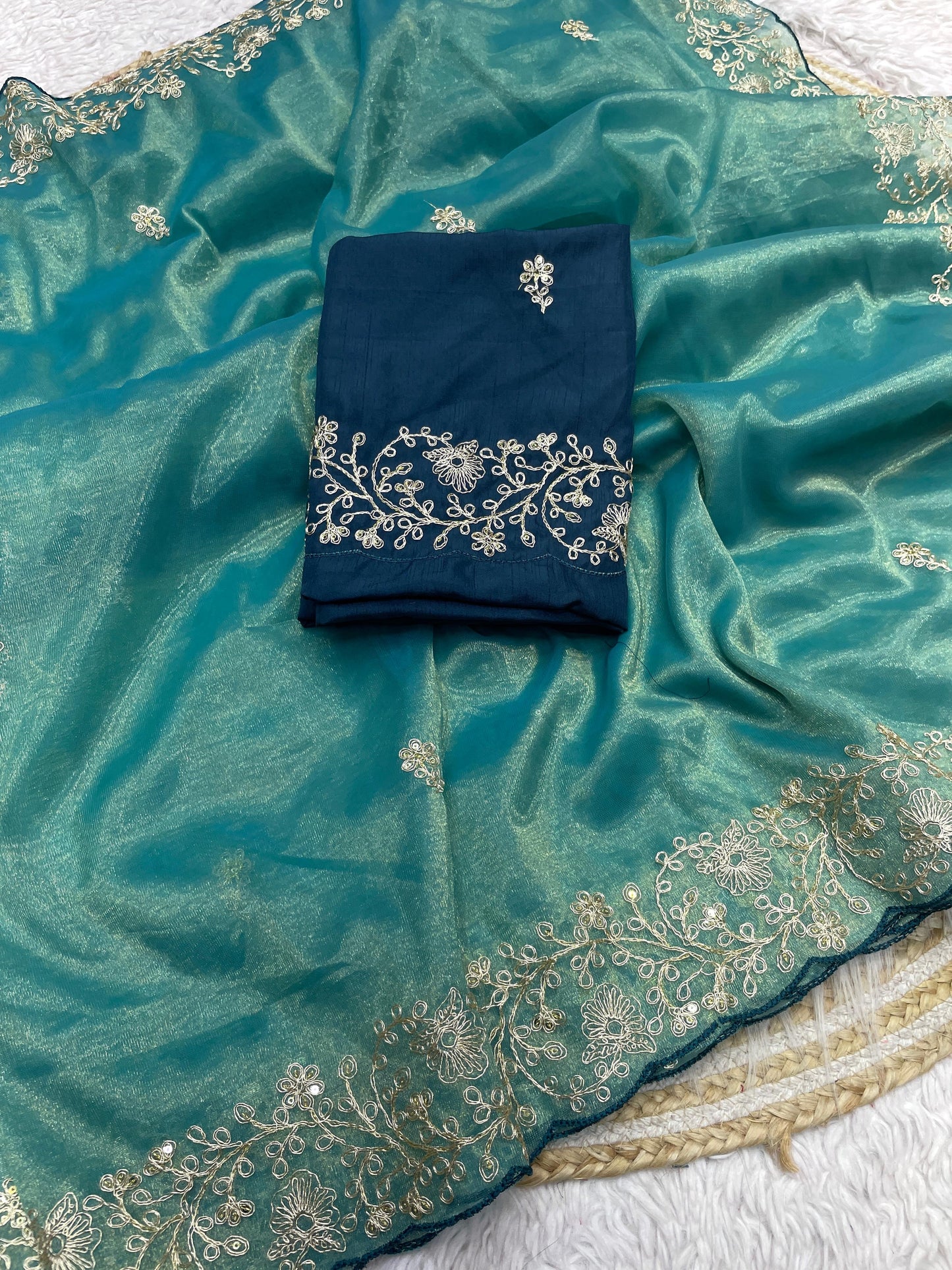 Kayatri New Twil Net Bollywood Style Saree