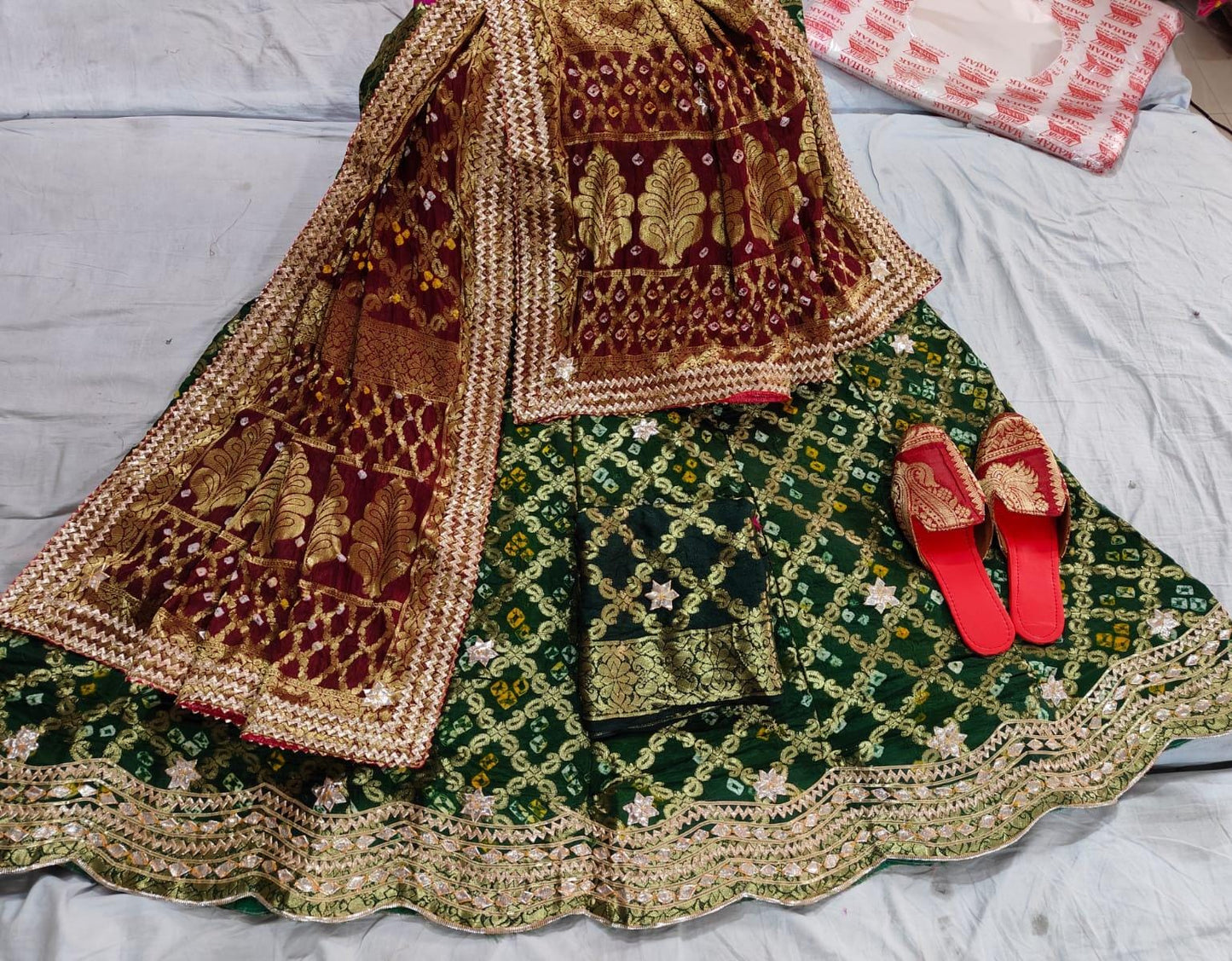 Kayatri Banarasi Bandhej Ghatchola Silk Lehenga