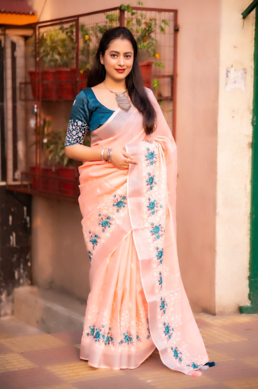Kayatri Beautifull combination of white thread and multicolor emboridary Saree