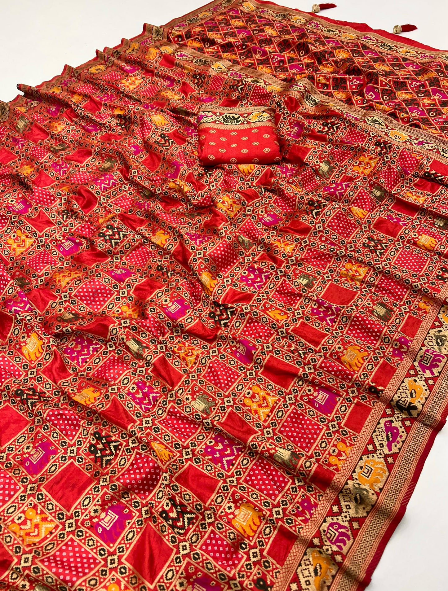 Kayatri Latest Pure Patola Silk Meenakari Weaving Saree