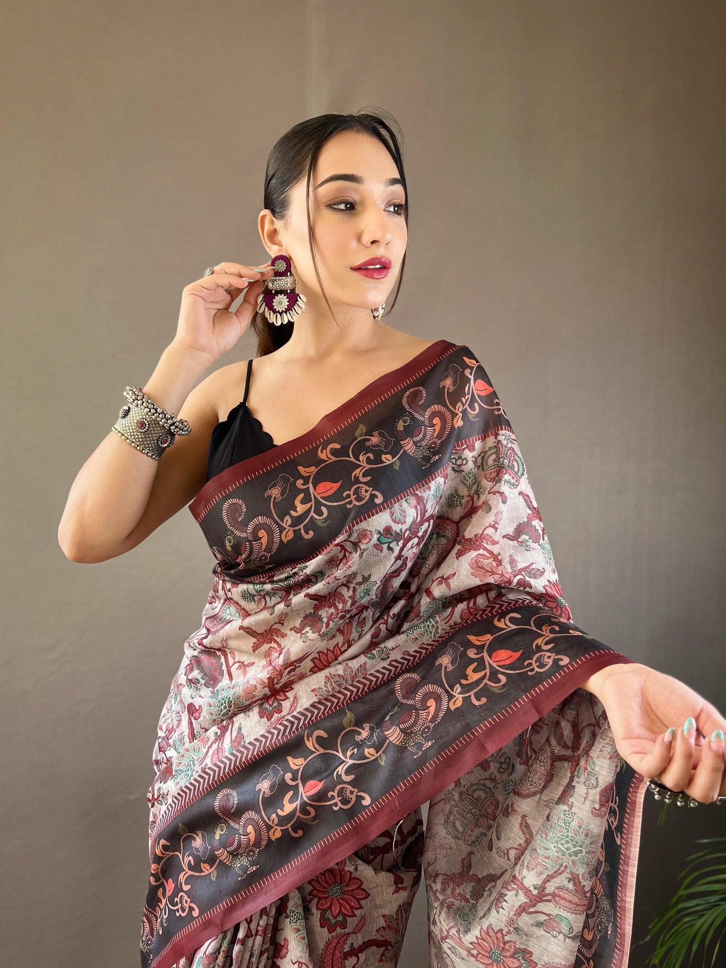 Kayatri New Pure Cotton Kalamkari Print With Contrast Pallu Saree