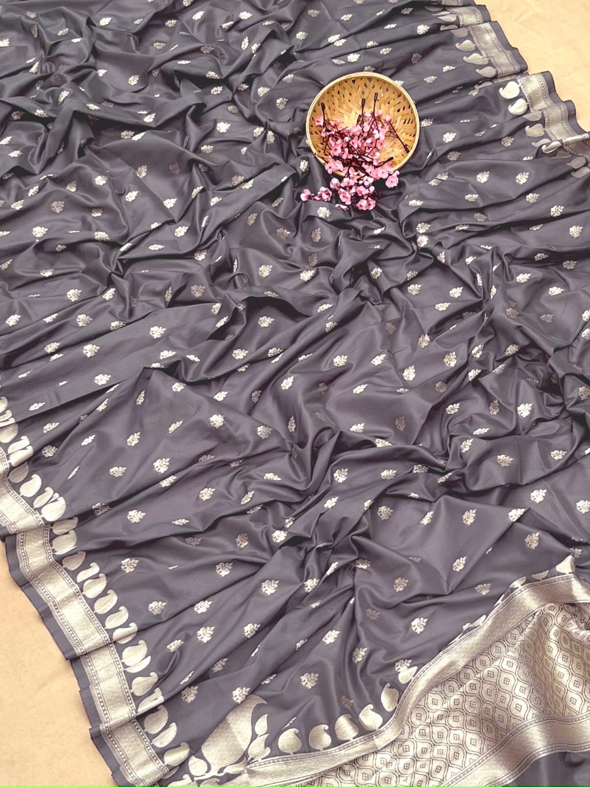 Kayatri New Pure Banarasi Cotton With Zari Weaving Saree