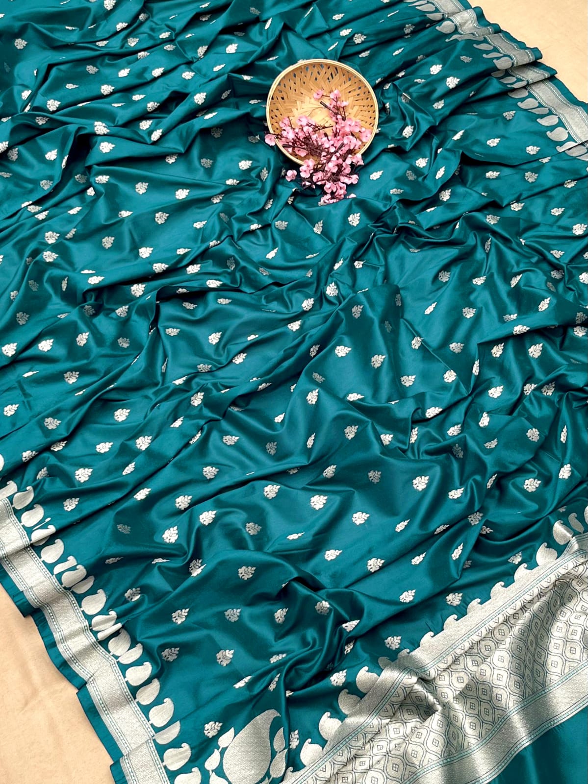 Kayatri New Pure Banarasi Cotton With Zari Weaving Saree