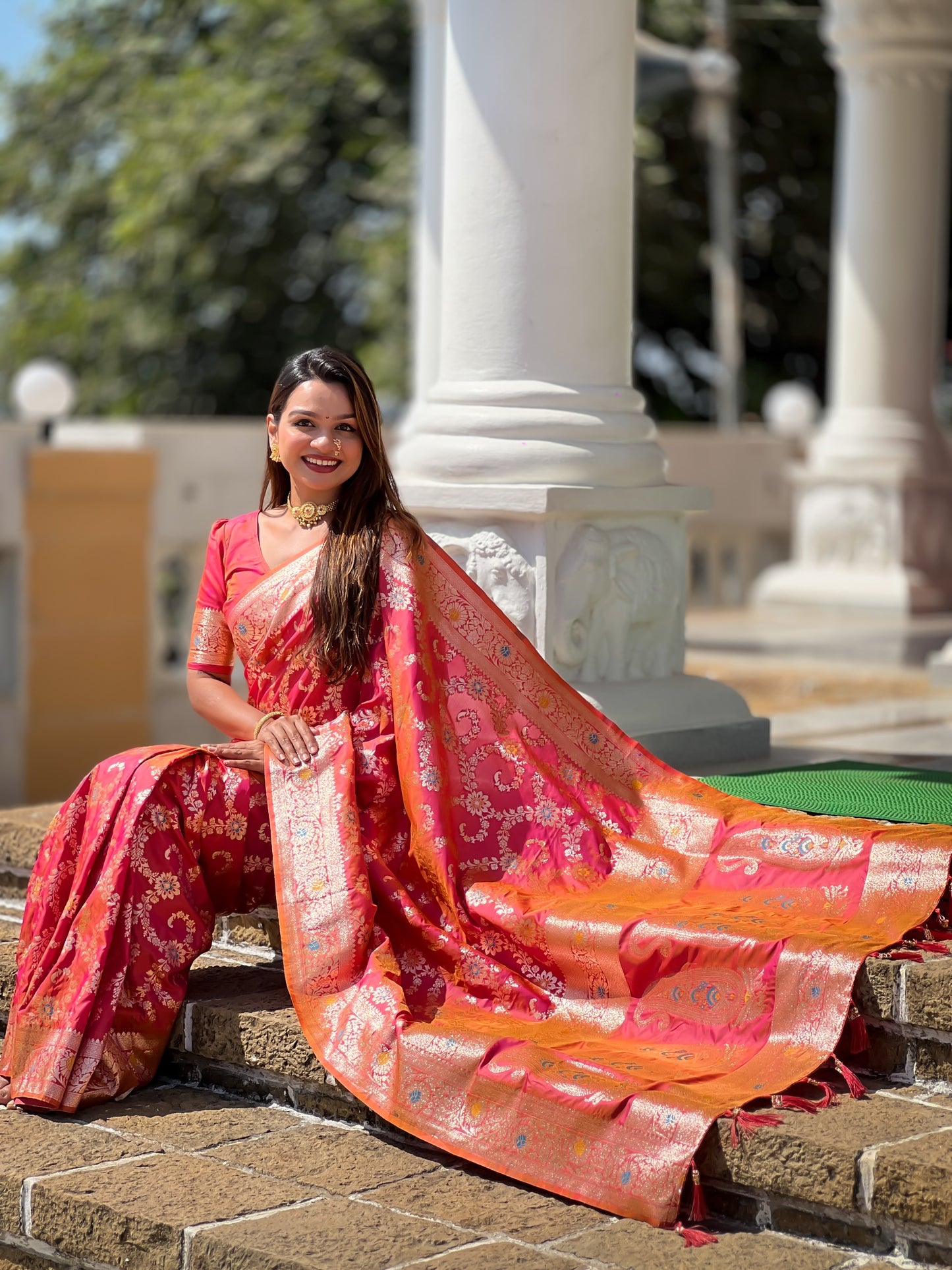 Kayatri New Pure Banarasi Silk With Meenakari Zari Weaving Saree
