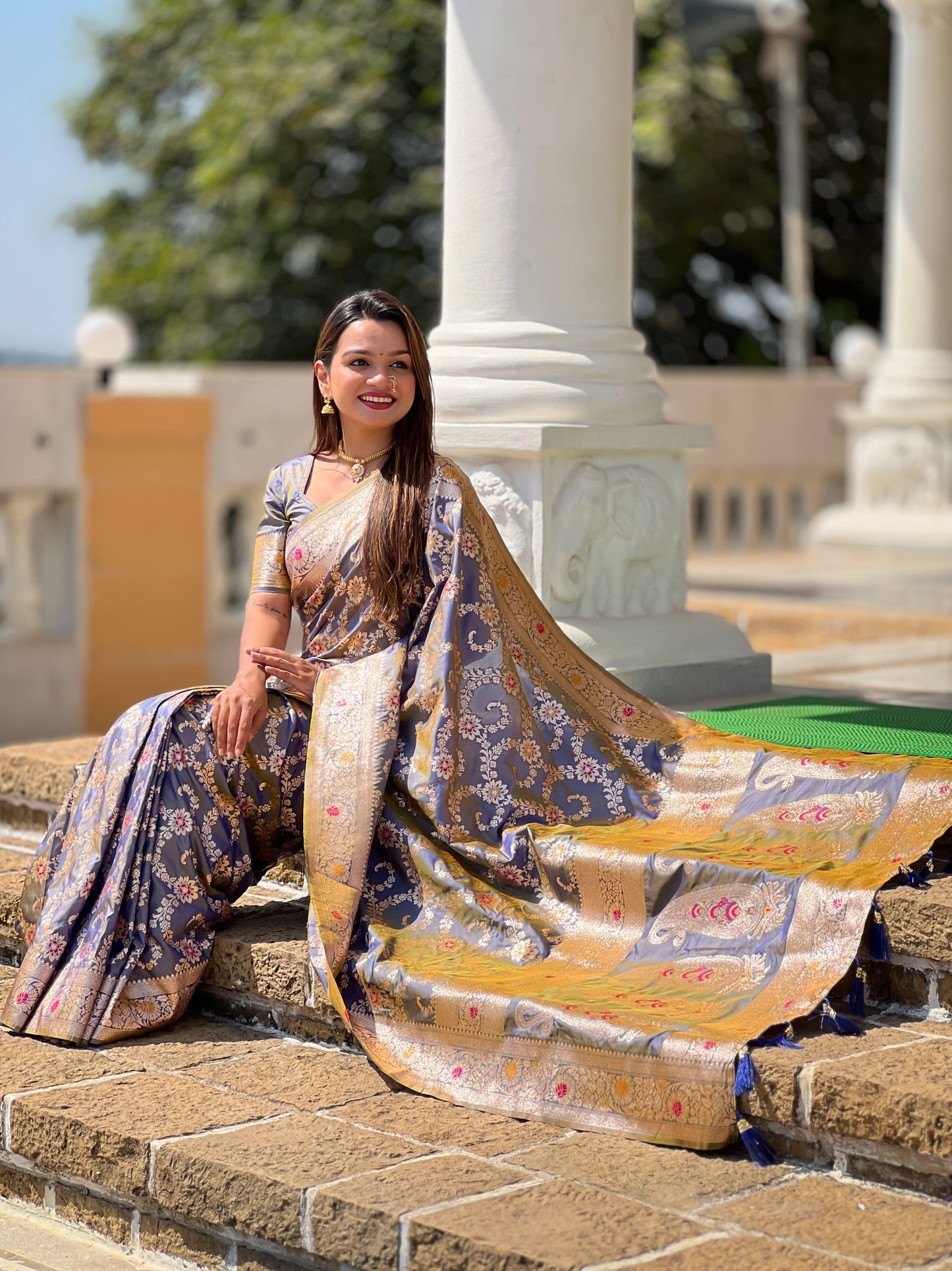 Kayatri New Pure Banarasi Silk With Meenakari Zari Weaving Saree