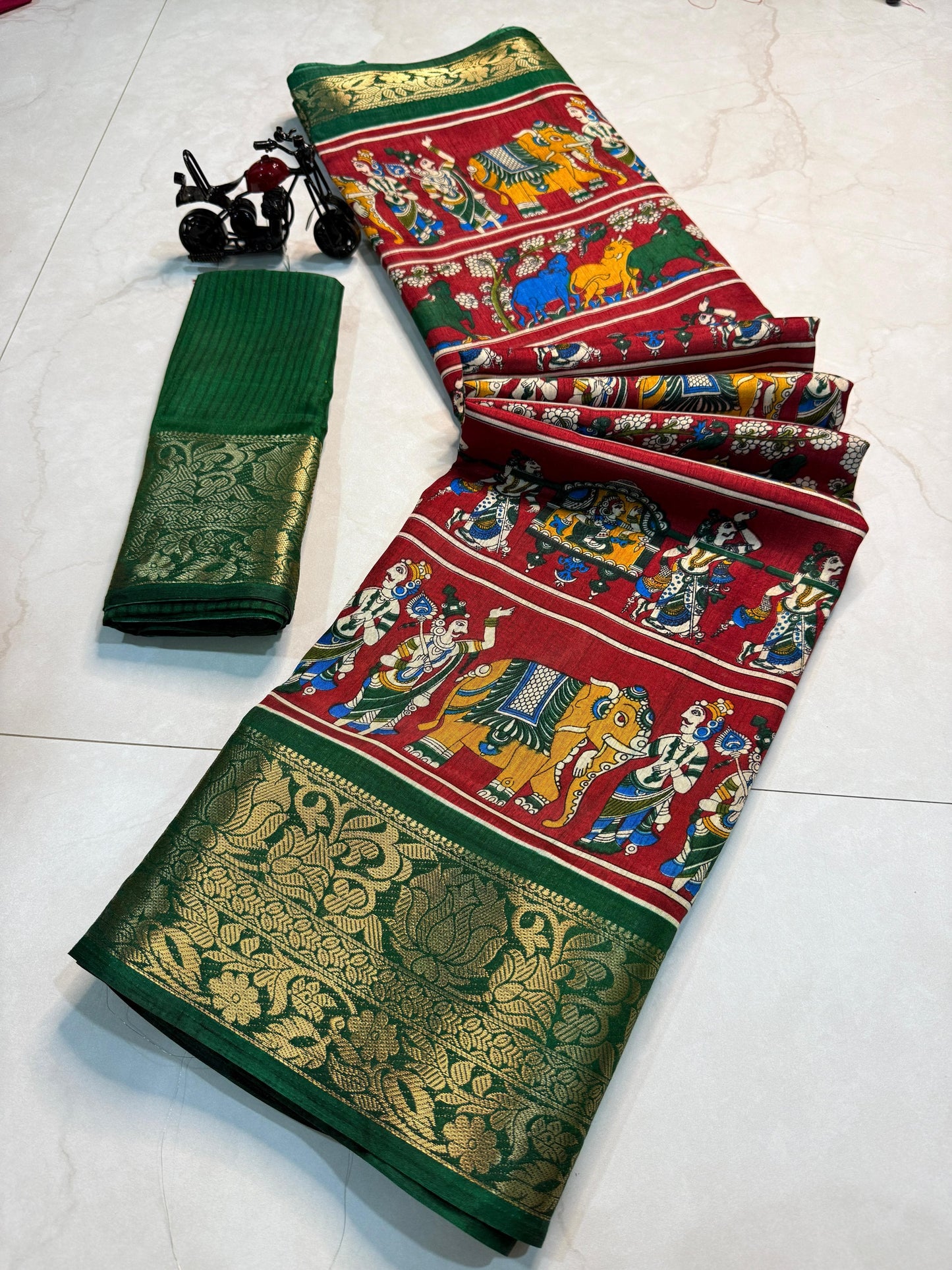 Kayatri New Pure Dola Silk With Jequrd Silk Saree