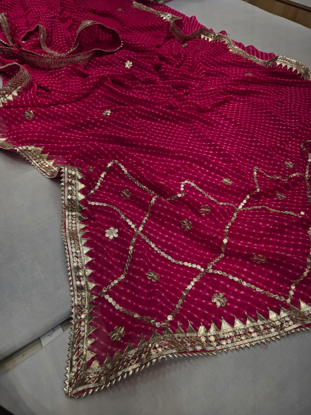 Kayatri New Georgette Mothra Leheriya Saree