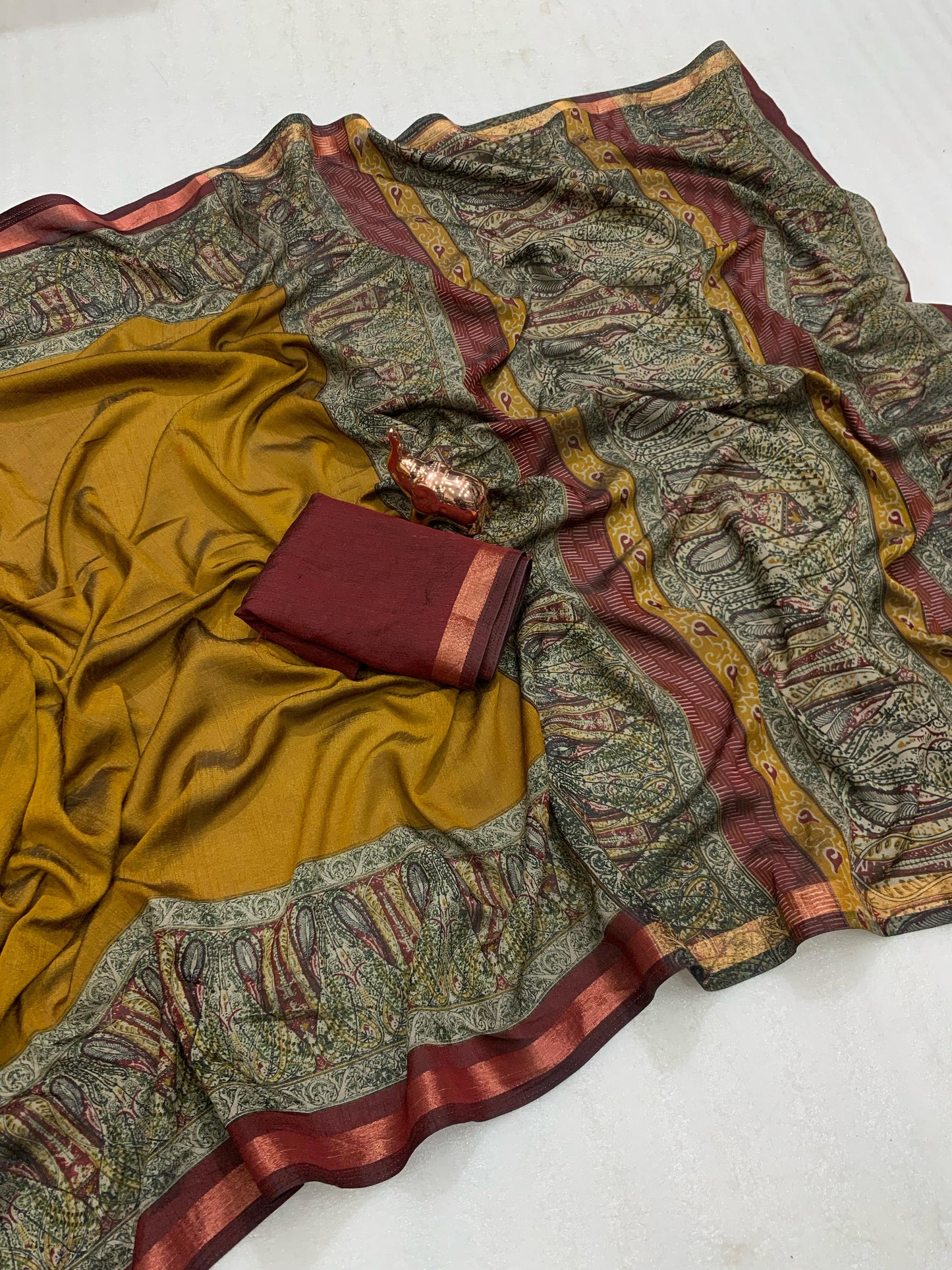 Kayatri New Pure soft black Maheshwari Silk Two tone printed saree