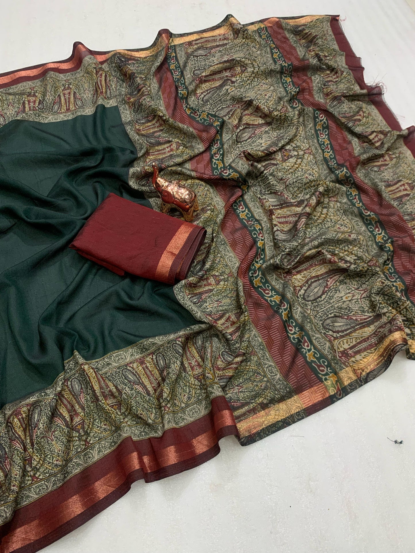 Kayatri New Pure soft black Maheshwari Silk Two tone printed saree