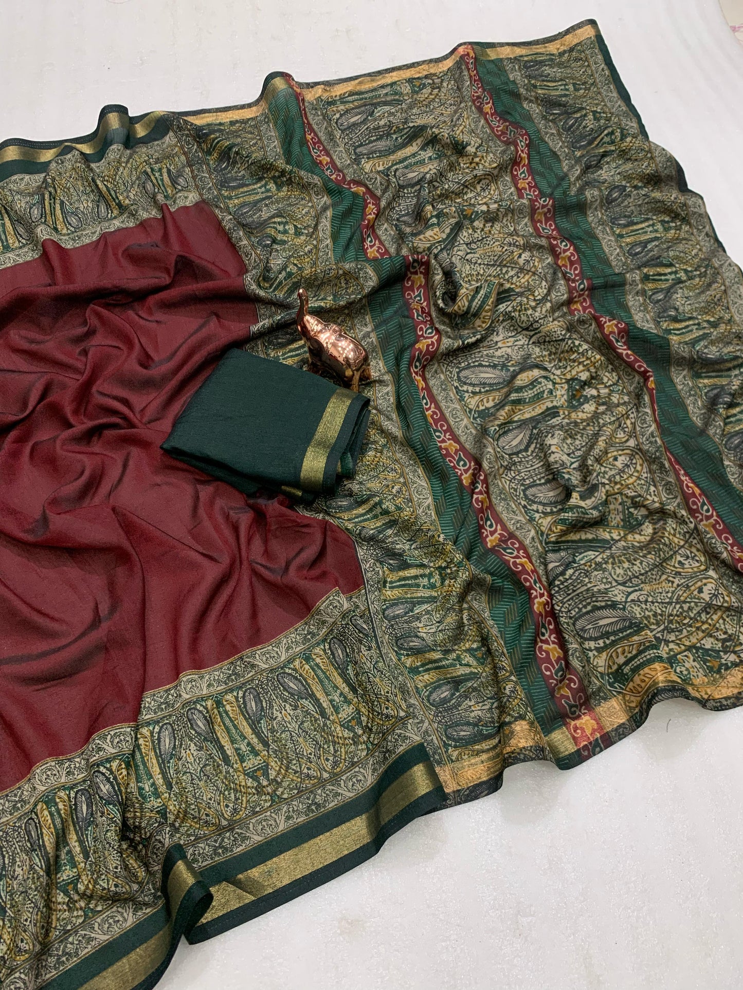 Kayatri New Pure soft black Maheshwari Silk Two tone printed saree