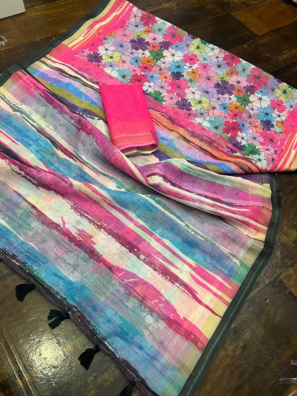 Kayatri New Lounched Digital Print Light Weight Saree