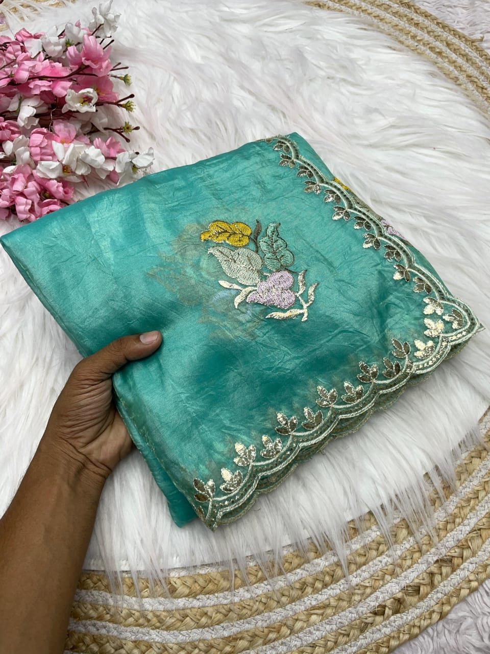 Kayatri New Soft light weight Gold crush Cutwork Broder Saree