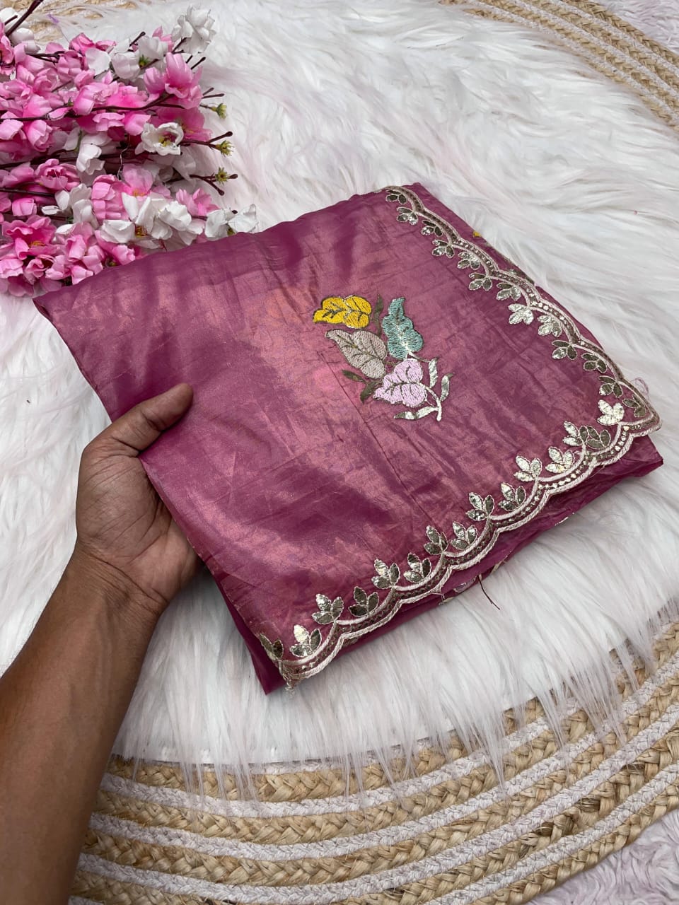 Kayatri New Soft light weight Gold crush Cutwork Broder Saree