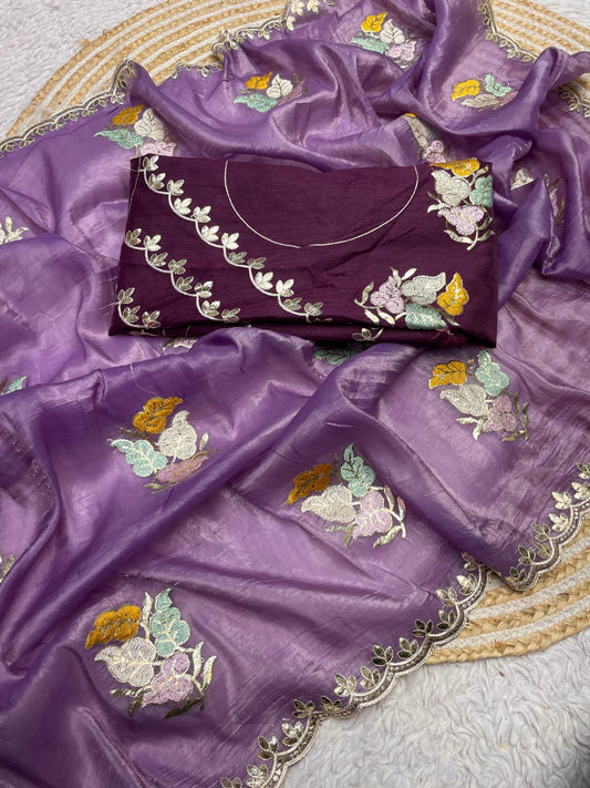Kayatri New Soft light weight Gold crush Cutwork Broder Saree