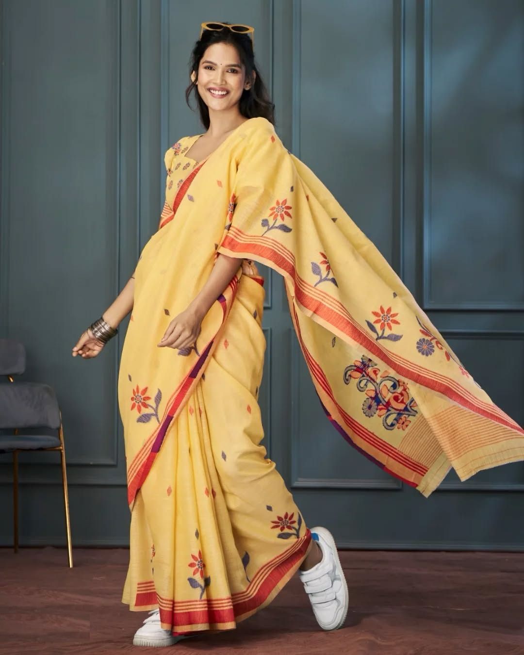 Kayatri Latest Floral Linen Printed Saree