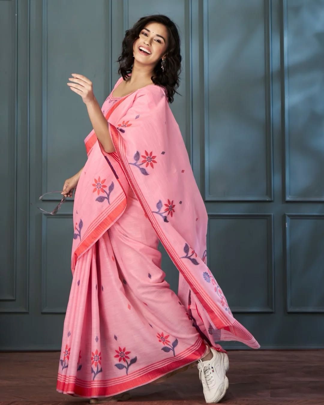 Kayatri Latest Floral Linen Printed Saree