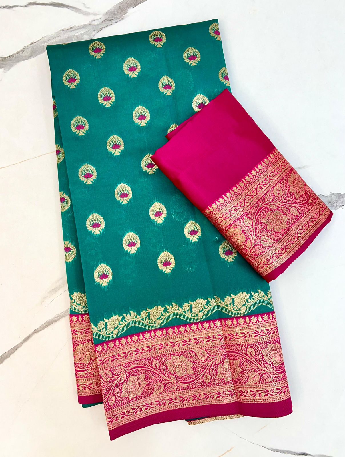Kayatri New Designer Soft Silk Meenakari Zari Weaving Saree