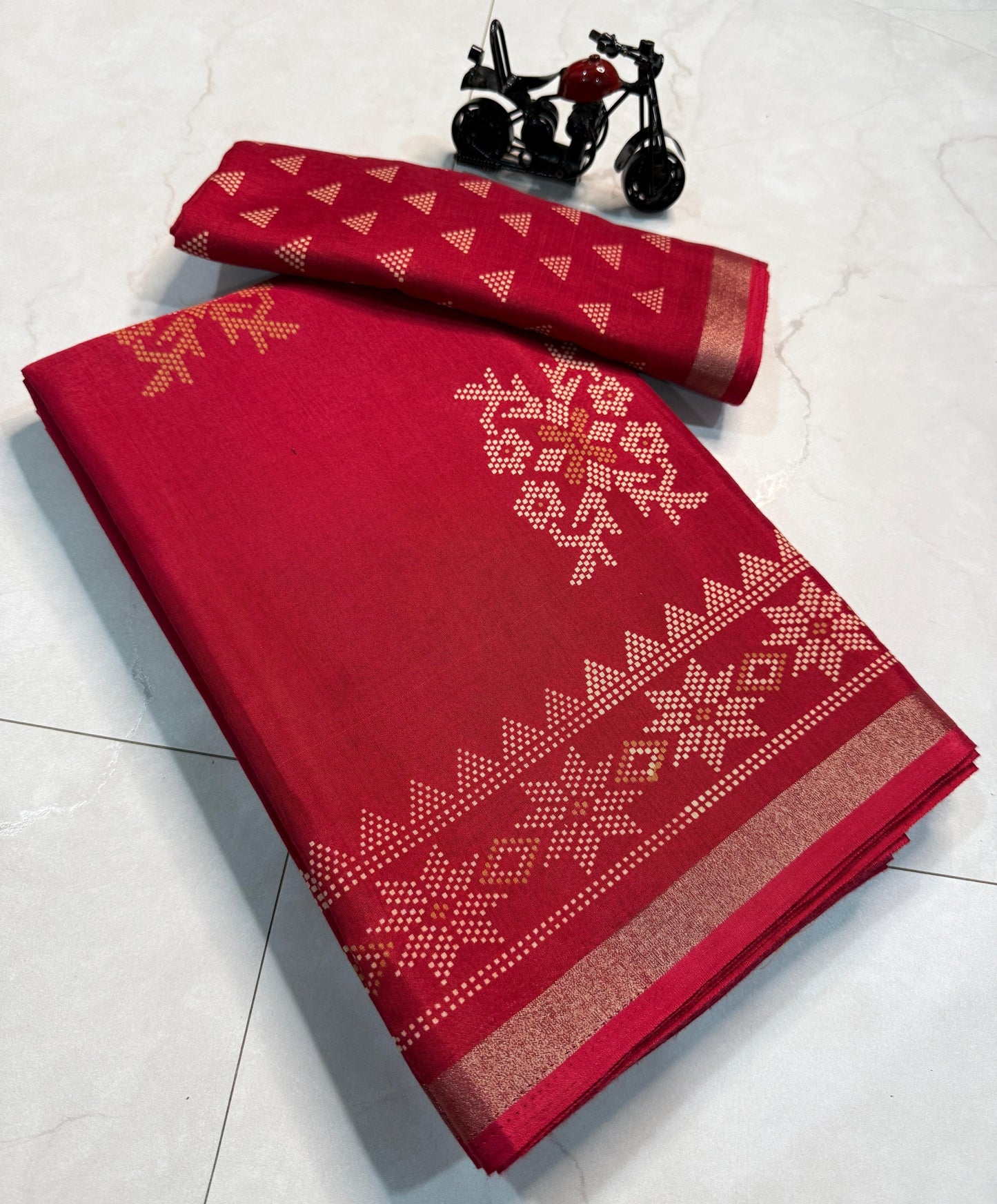 Kayatri New Super Hit Flowers Print Soft Mul Slub Cotton Saree