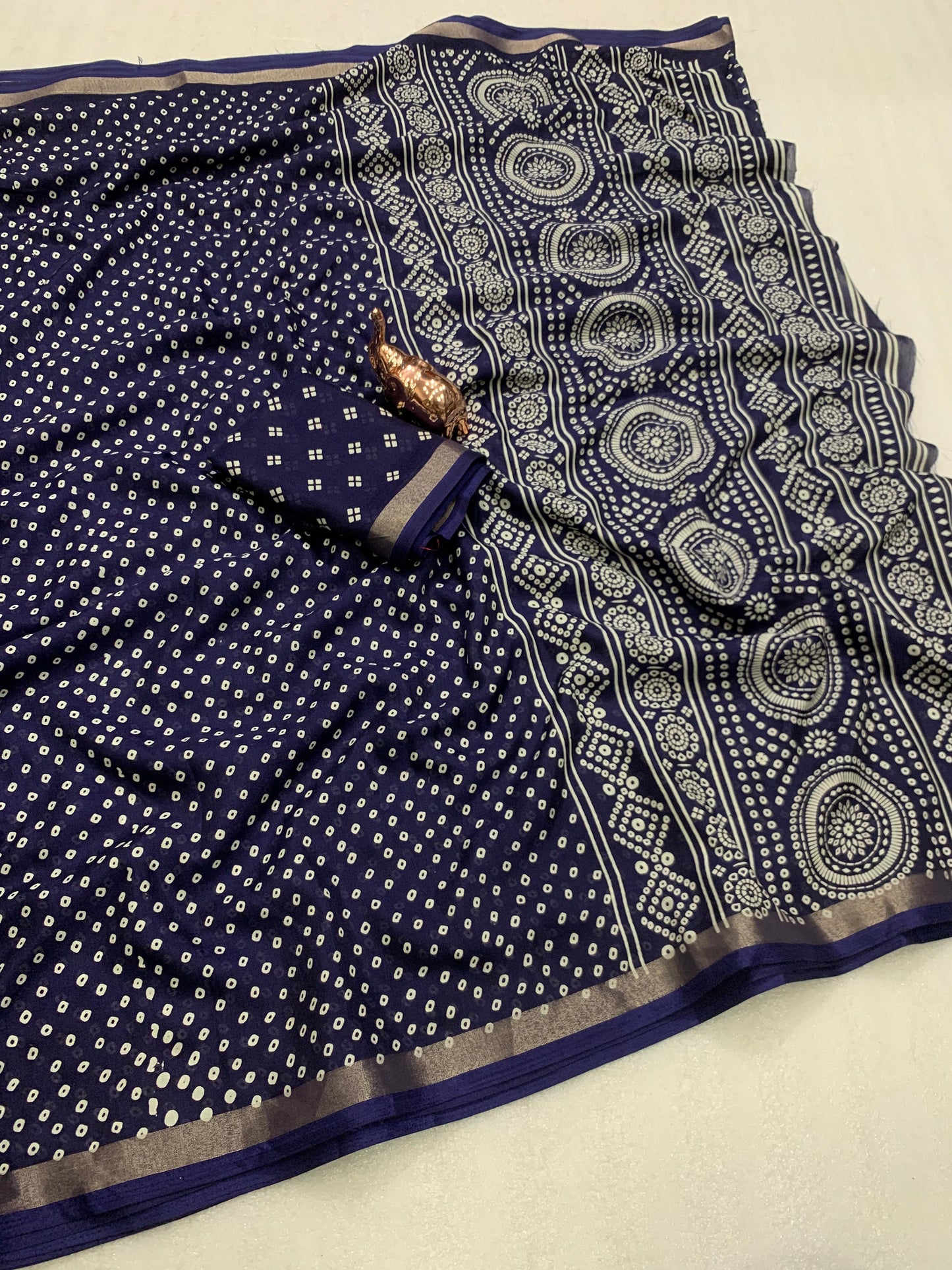 Kayatri New Cotton Silk Bandhani Printed And Golden Zari Patti Border Saree