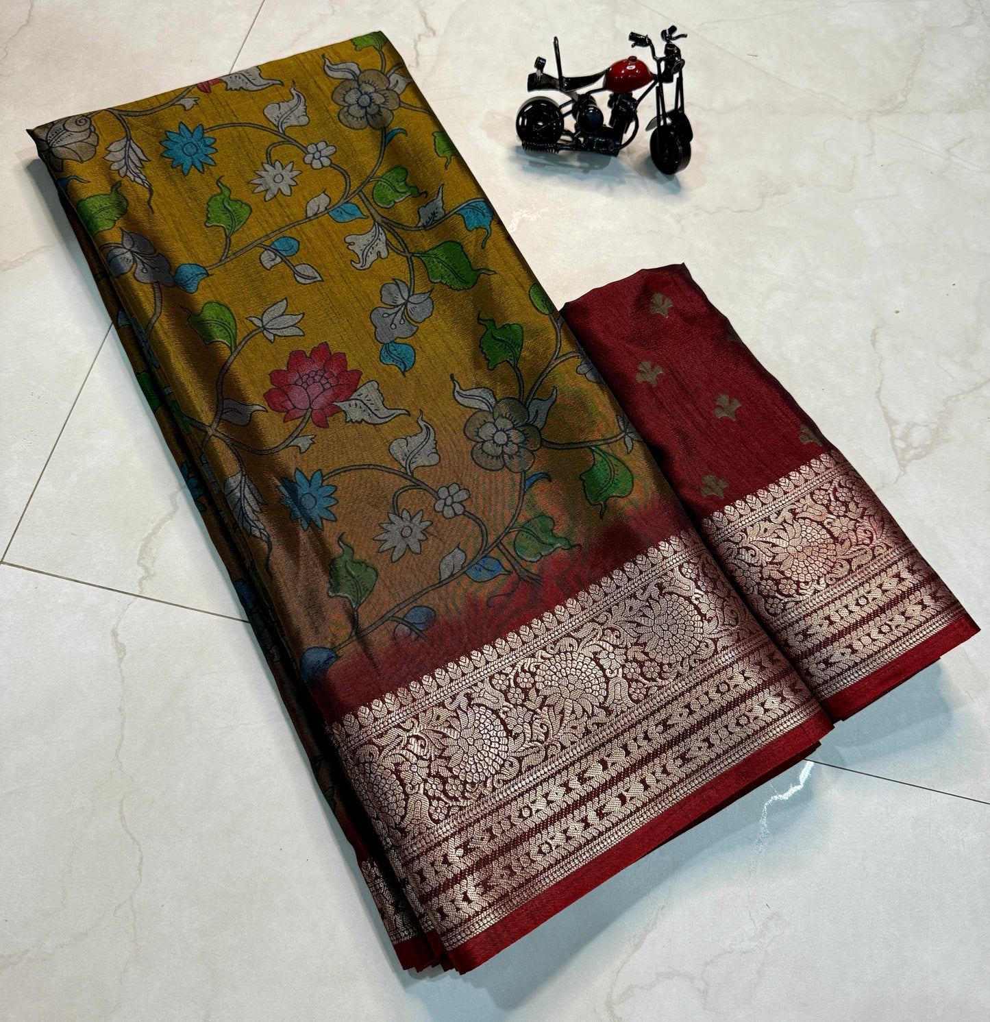 Kayatri New super Two Tone  Dola Silk Flower Design Saree