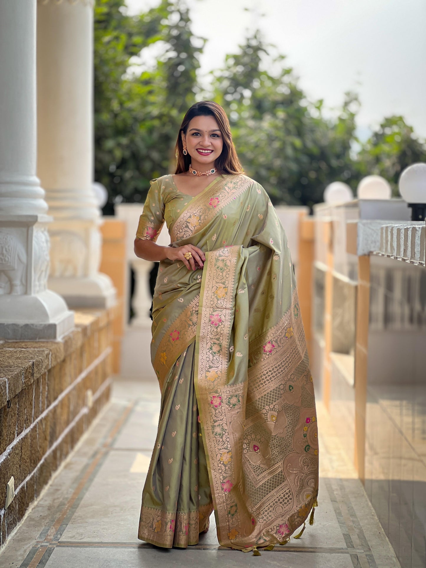 Kayatri New Soft Banarasi Silk Meenakari Weaving Saree