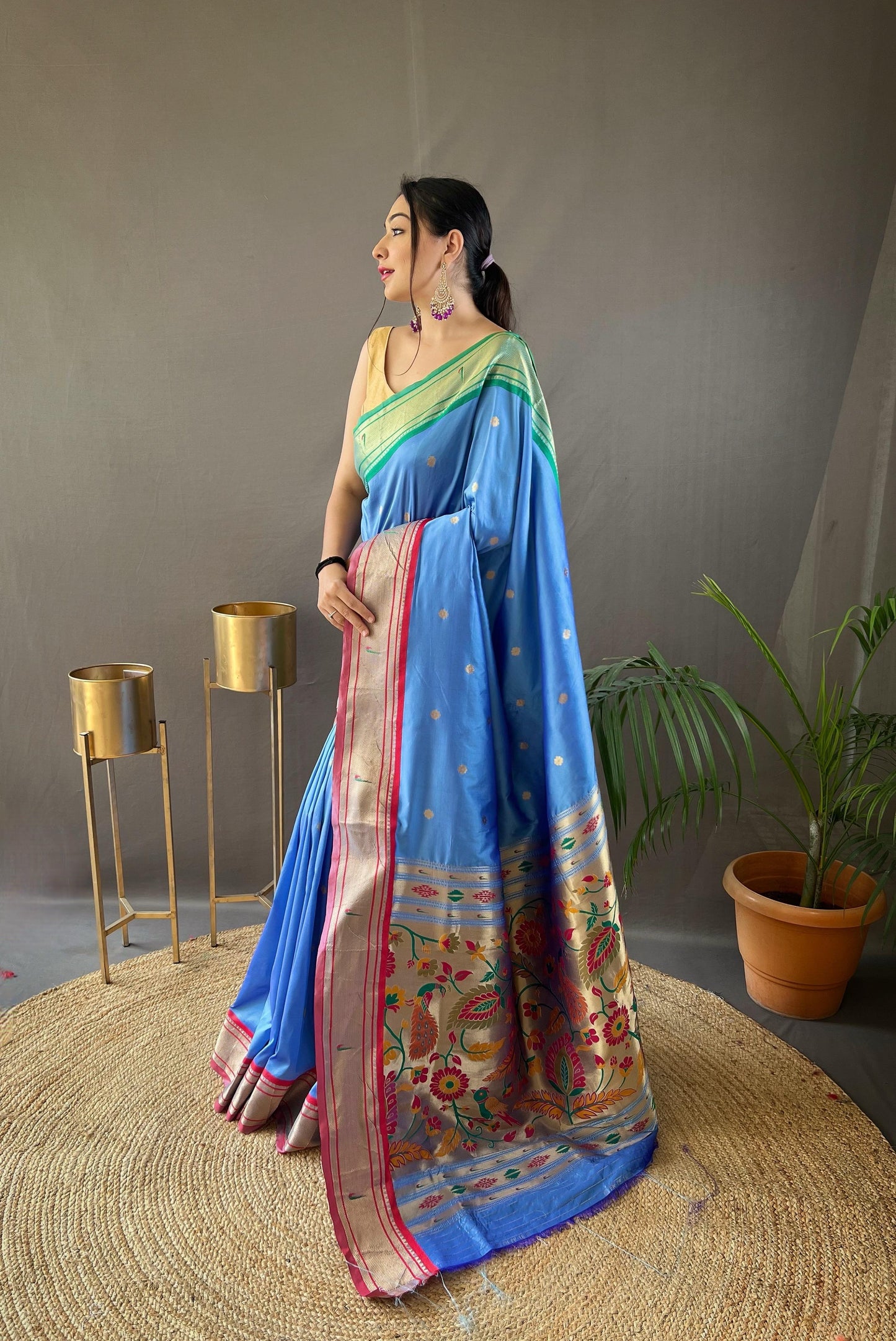 Kayatri New Ganga Jamuna Border Combination Saree