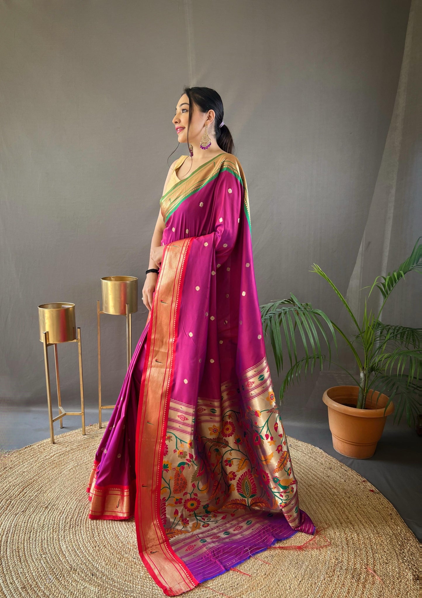 Kayatri New Ganga Jamuna Border Combination Saree