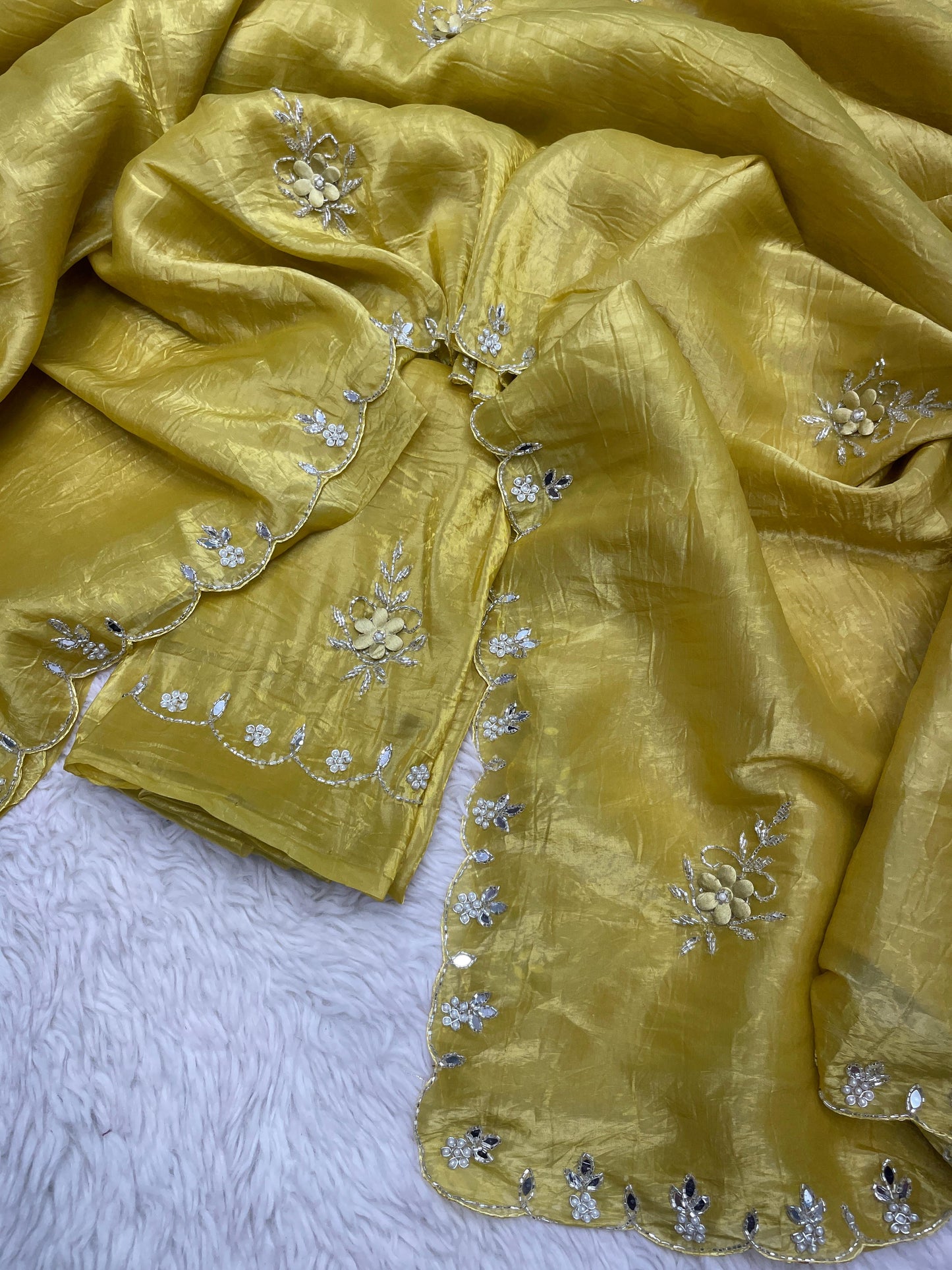 Kayatri New Gold Crush Bollywood Style Saree