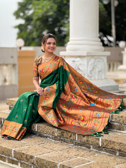 Kayatri New Designer Peacock Design Meenakari Weaving Saree