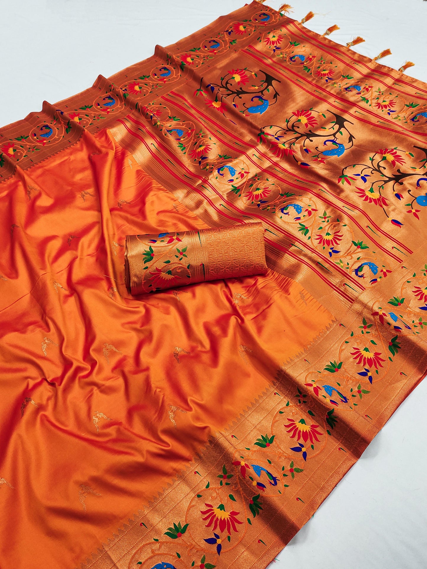 Kayatri New Designer Peacock Design Meenakari Weaving Saree