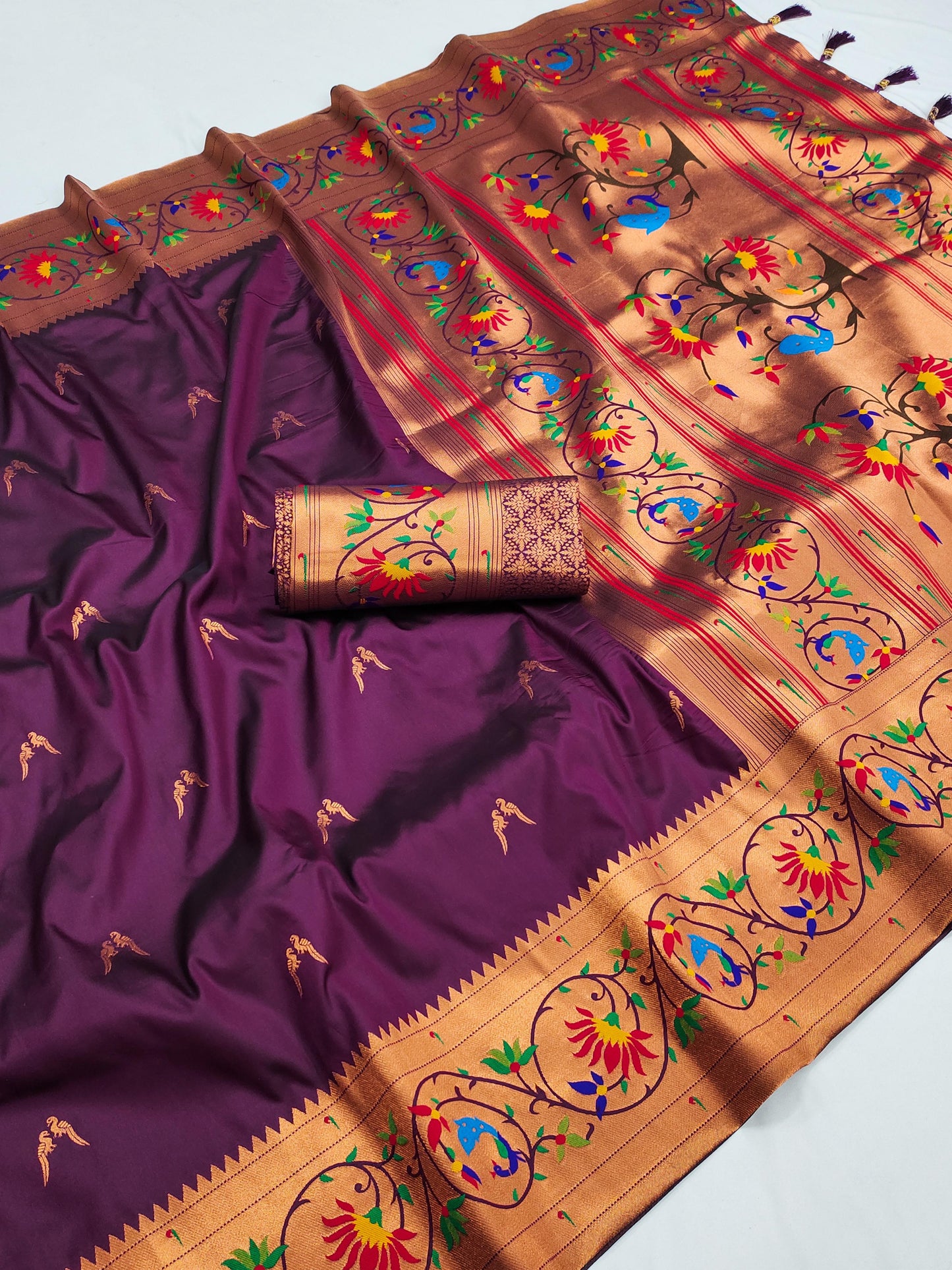 Kayatri New Designer Peacock Design Meenakari Weaving Saree